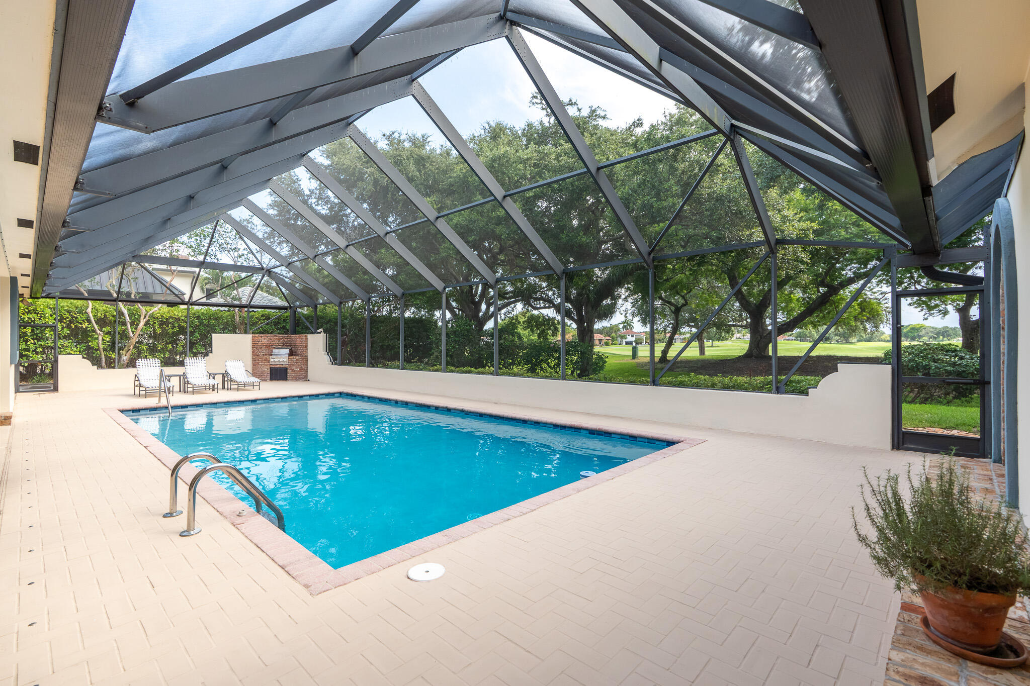 1866 Colonial Drive