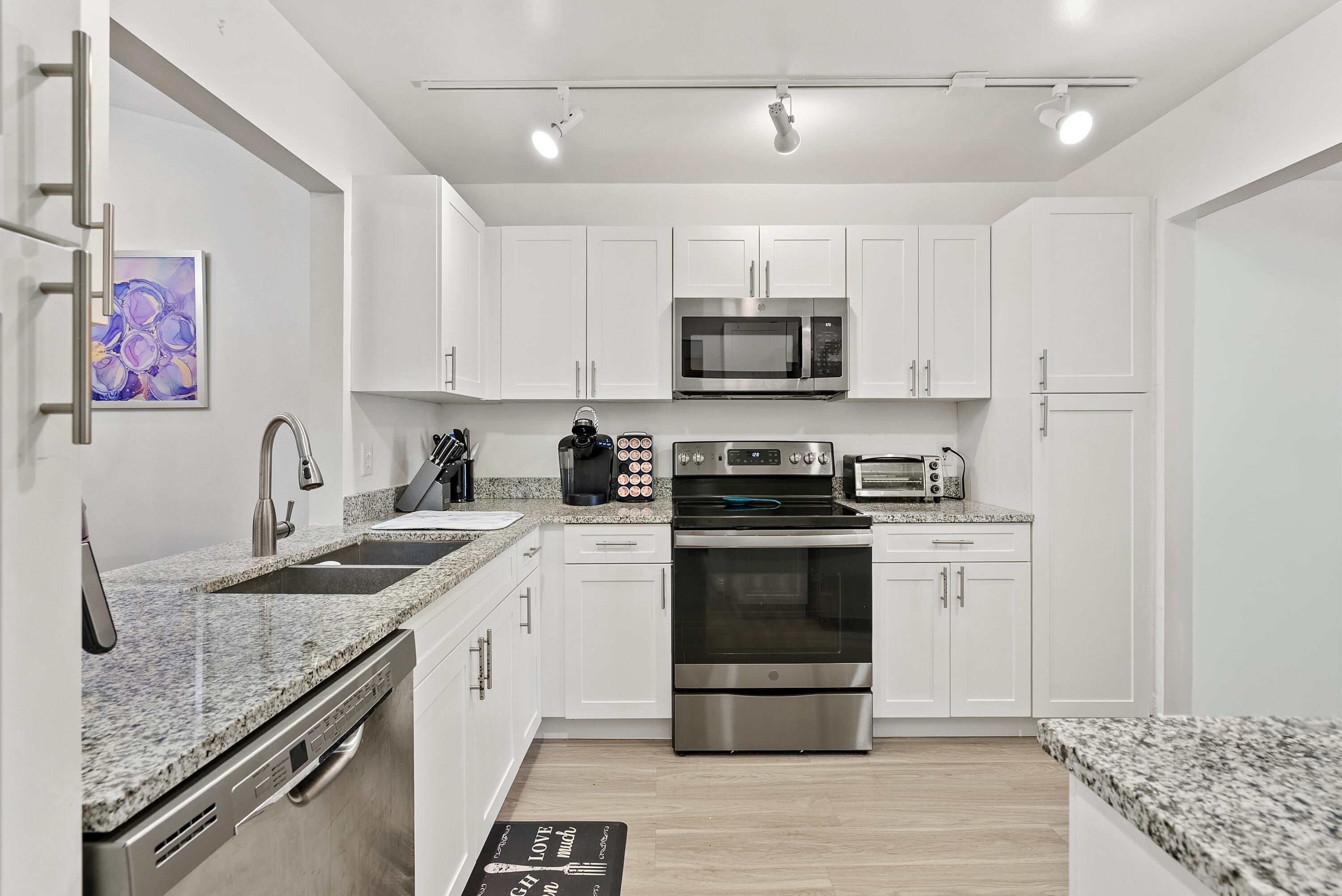 6721 Bridlewood Court