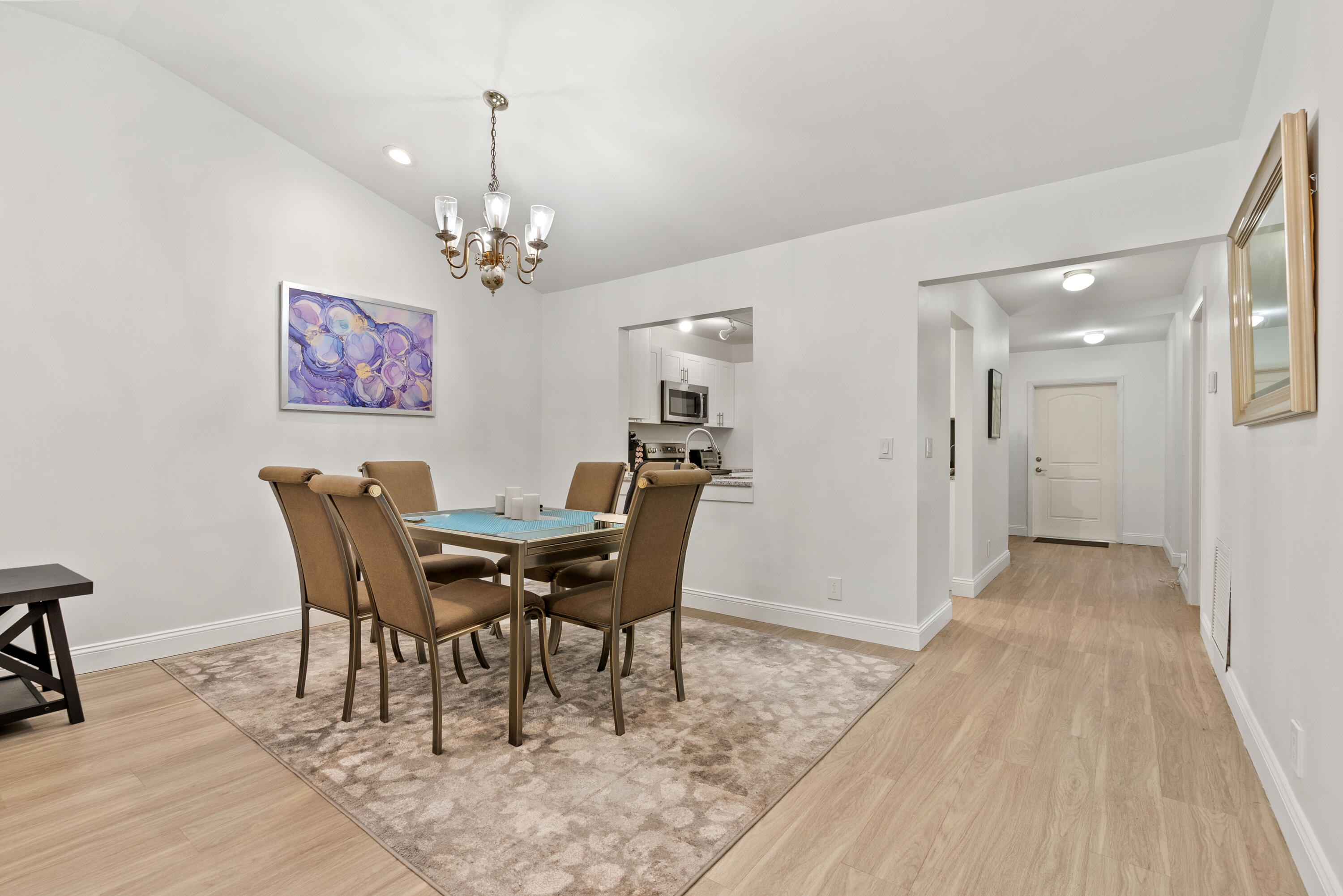6721 Bridlewood Court