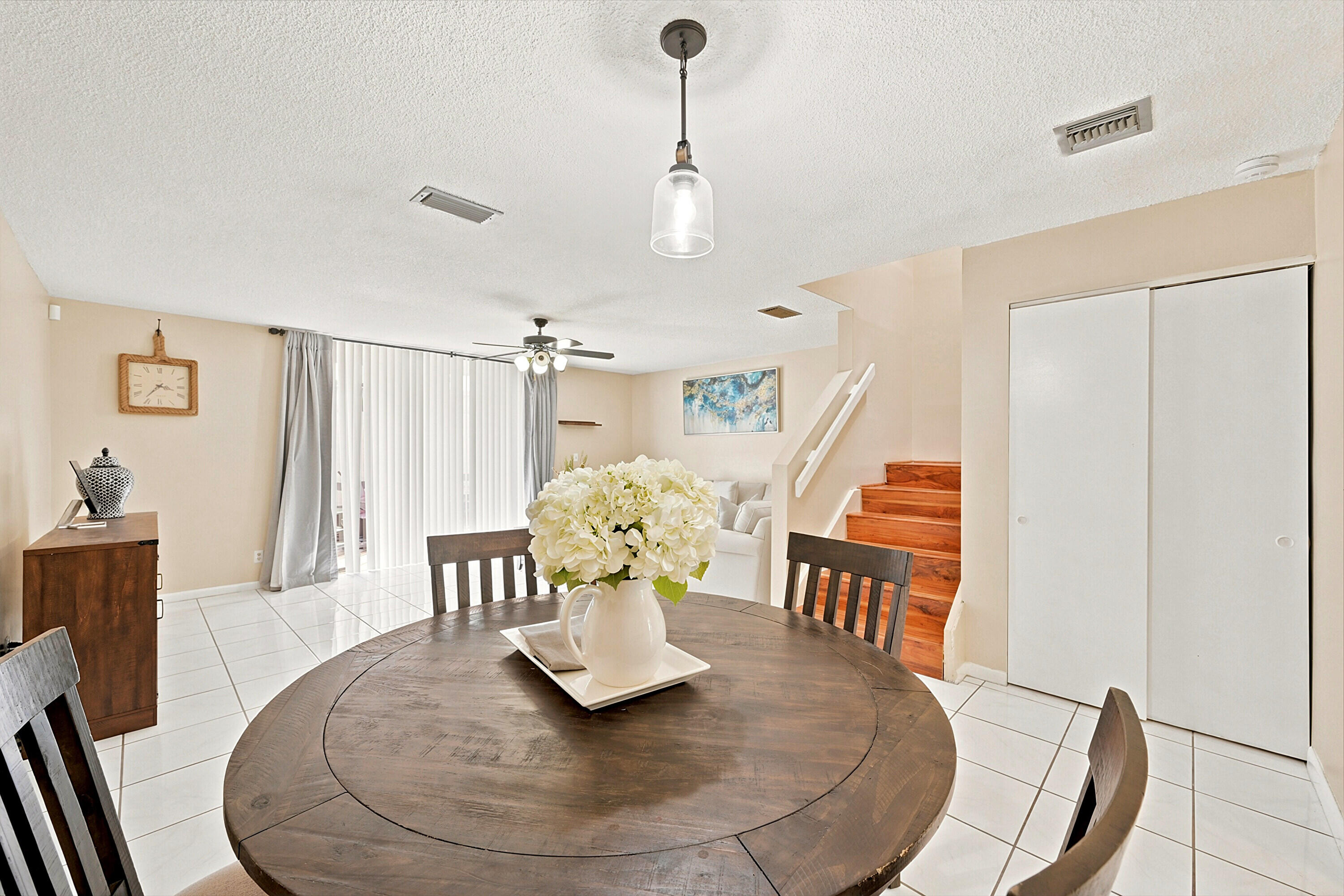 1227 Sussex Drive 1