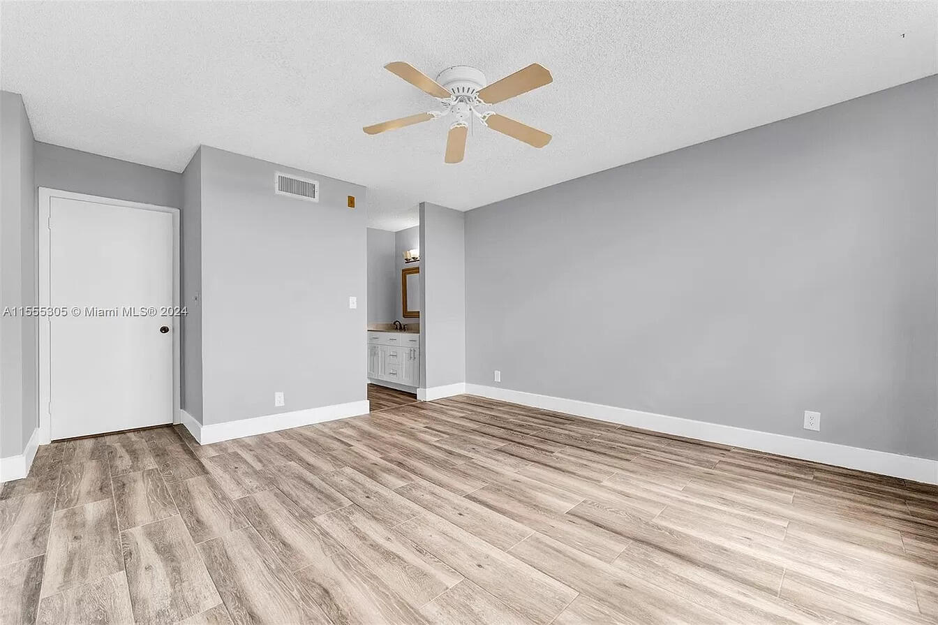 2767 Carambola Circle S 401