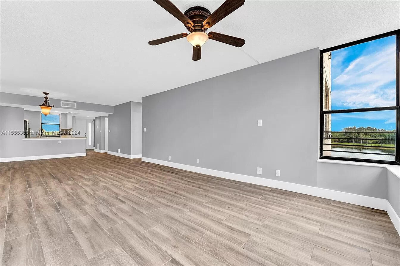 2767 Carambola Circle S 401