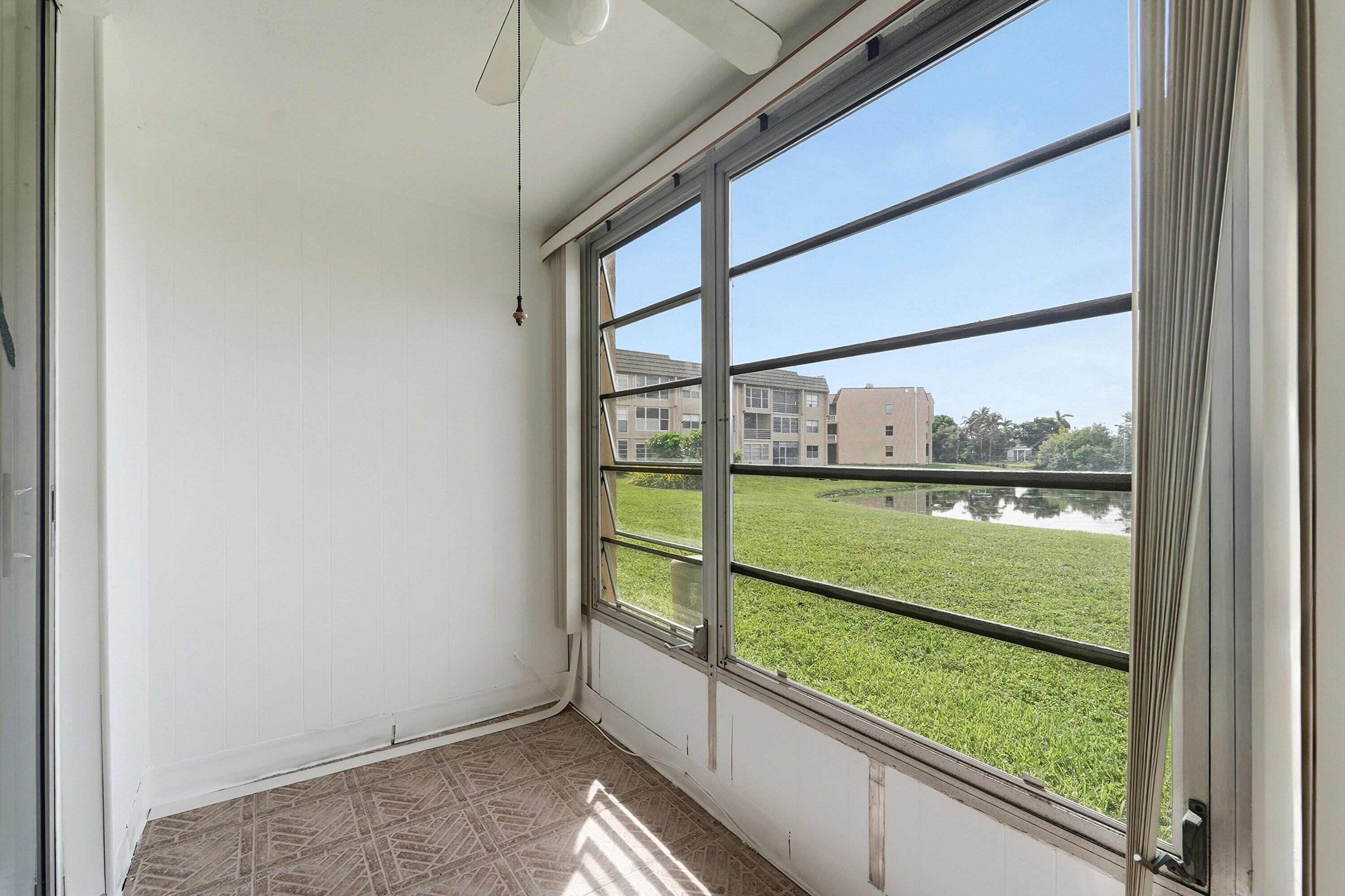 9360 Sunrise Lakes Boulevard Unit: 111