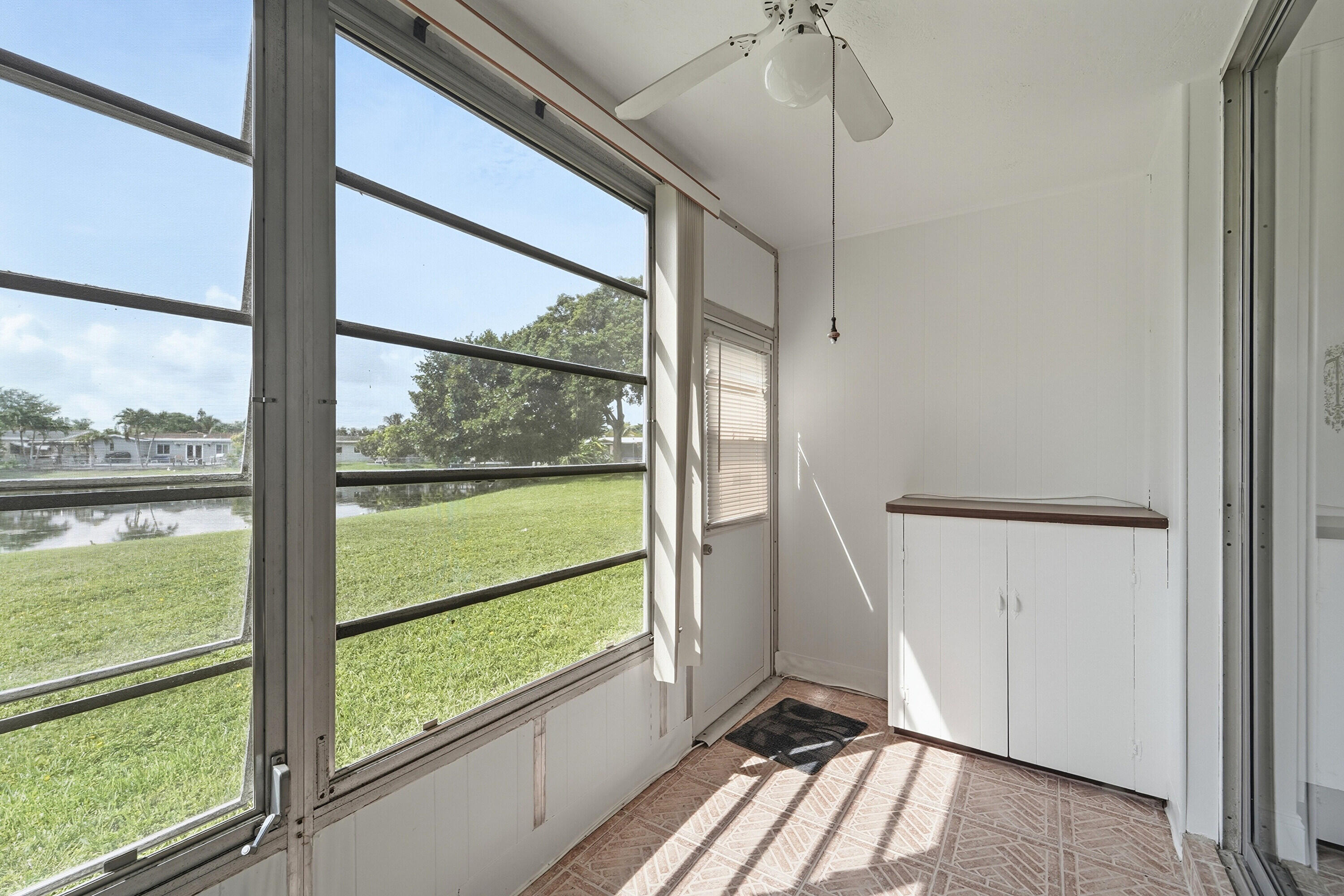 9360 Sunrise Lakes Boulevard Unit: 111
