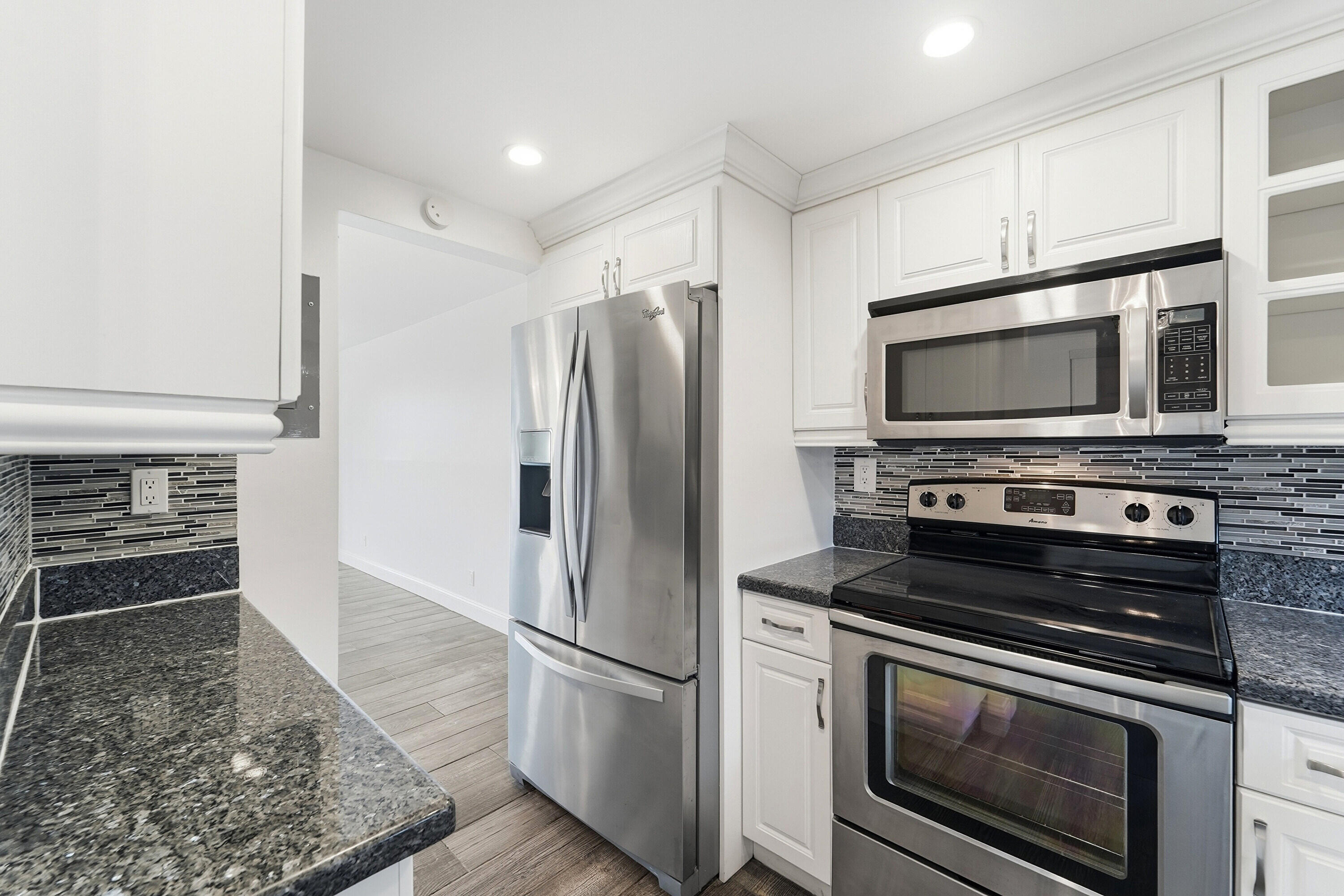 9360 Sunrise Lakes Boulevard Unit: 111