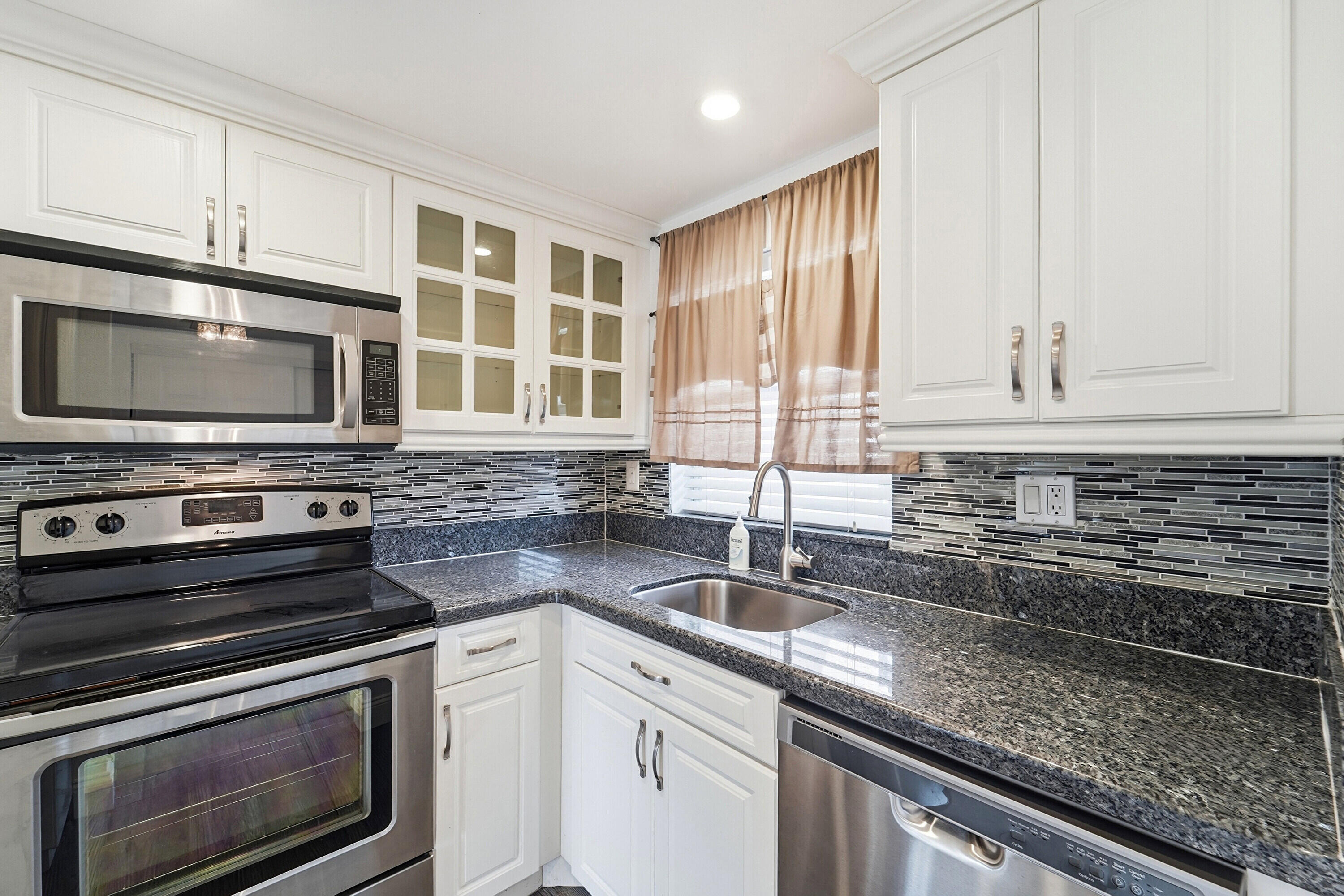 9360 Sunrise Lakes Boulevard Unit: 111