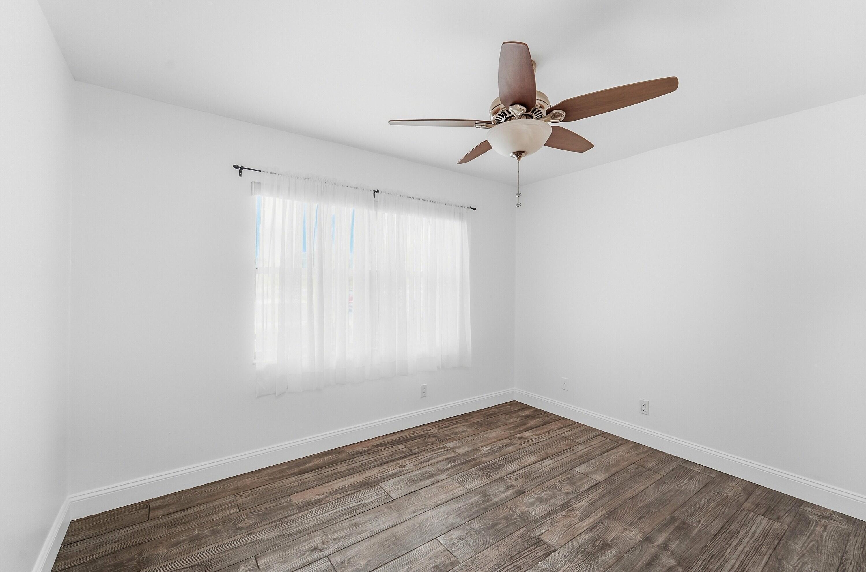 9360 Sunrise Lakes Boulevard Unit: 111