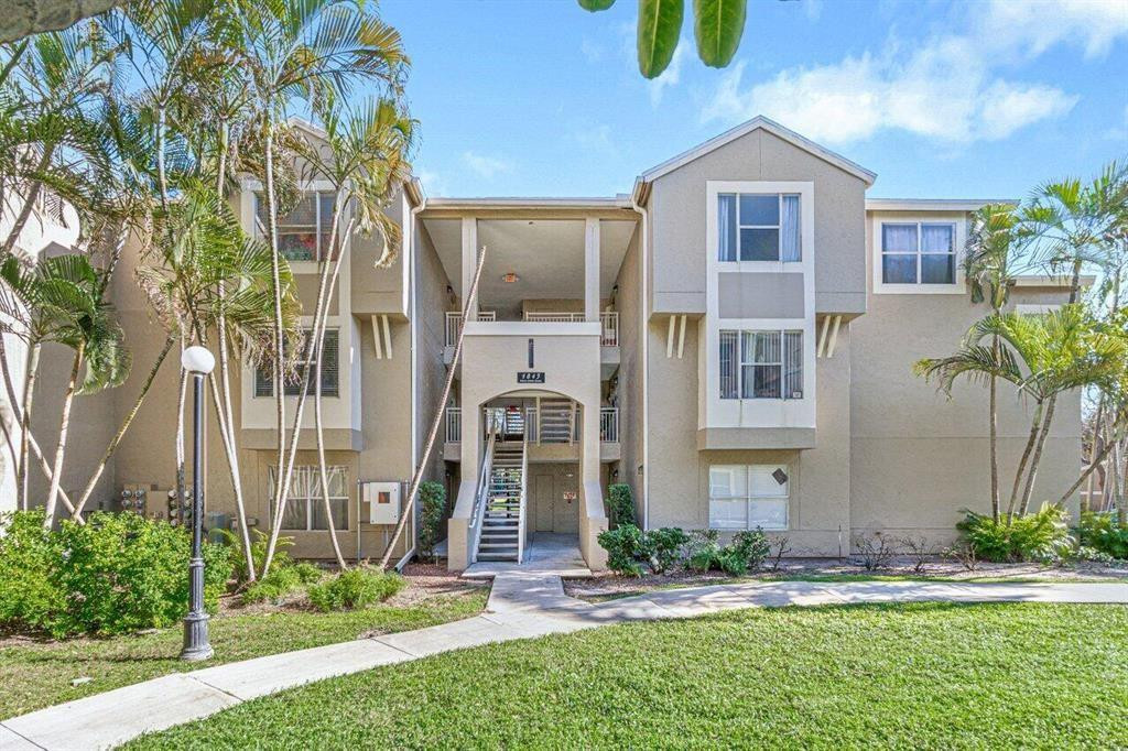 1845 Palm Cove Boulevard 8-107