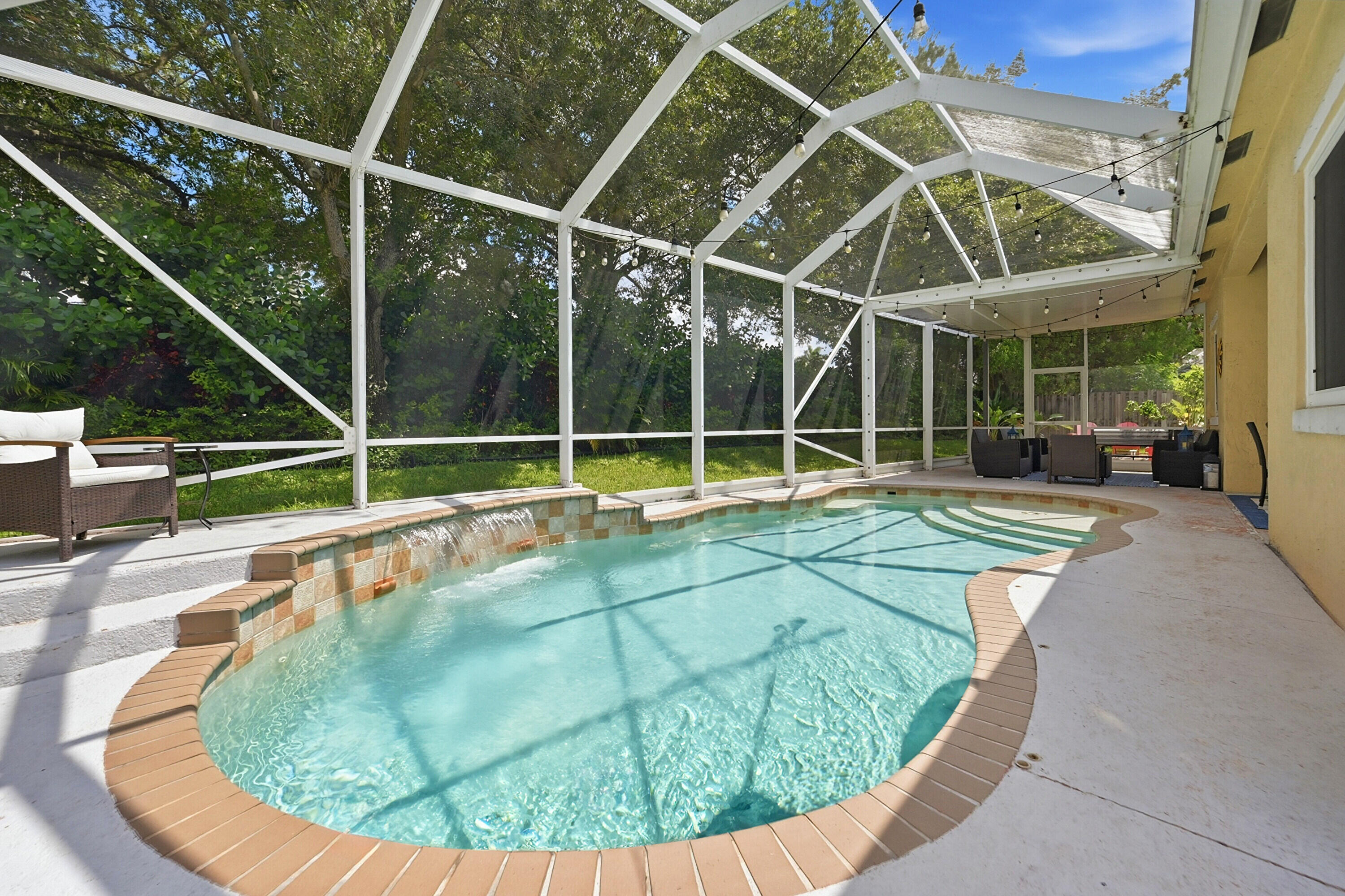4487 NW 45th Terrace