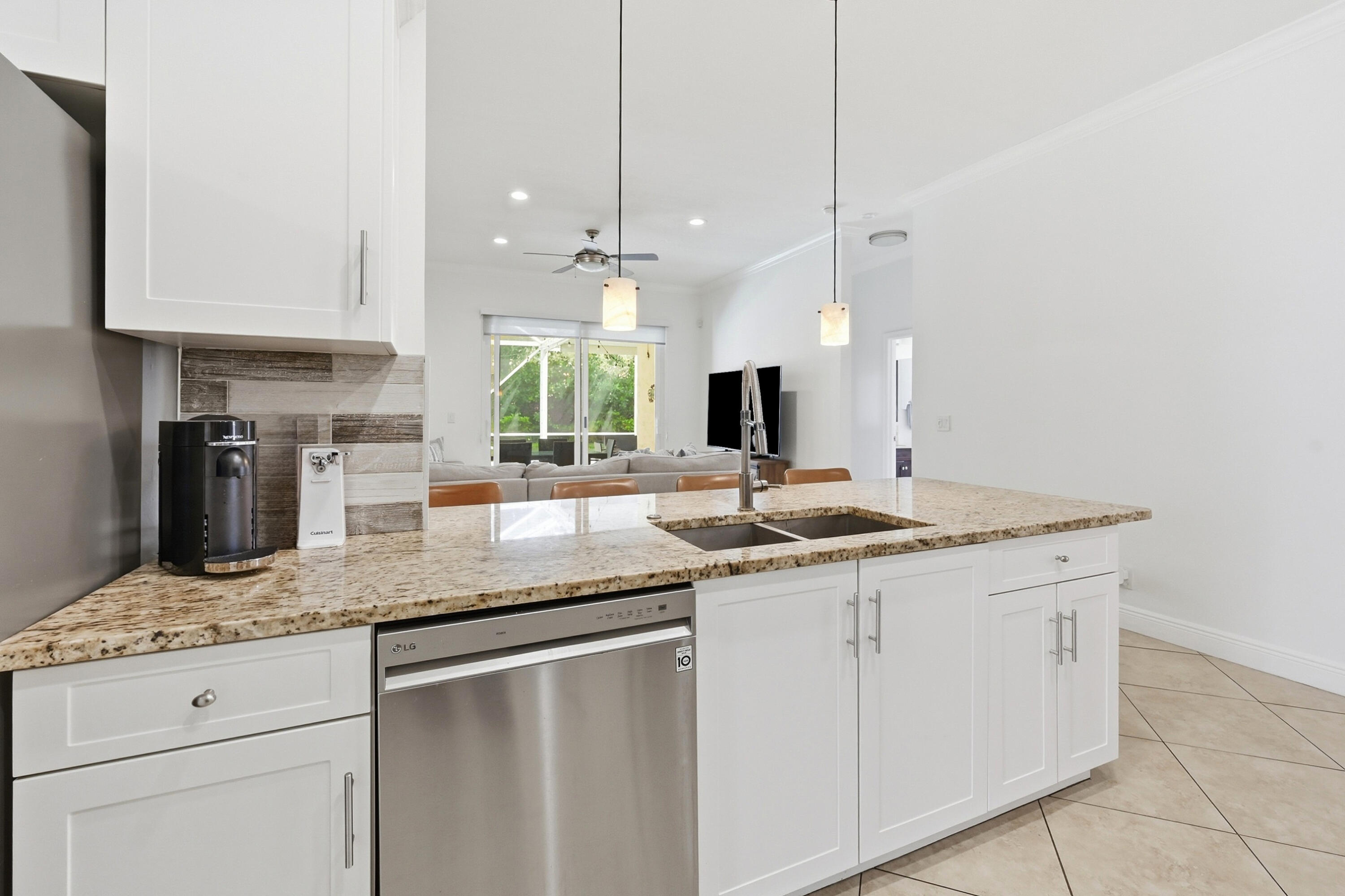 4487 NW 45th Terrace