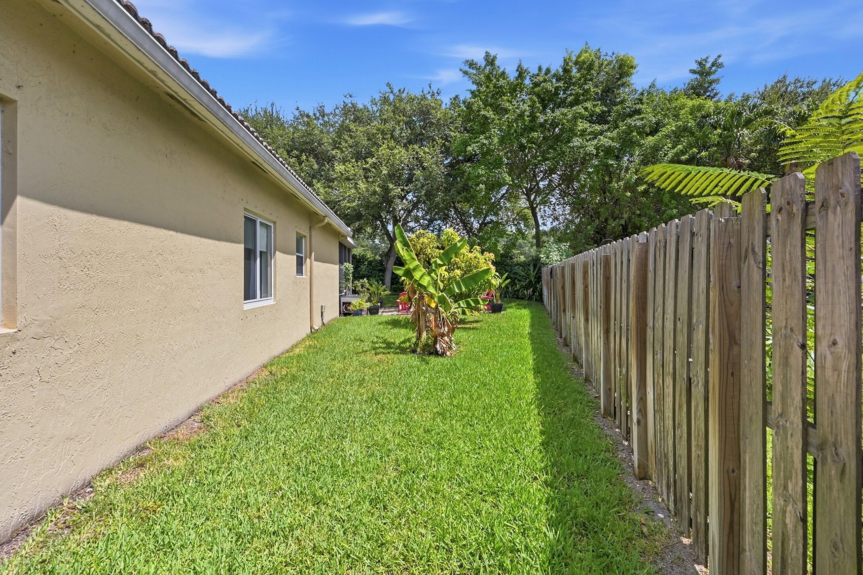 4487 NW 45th Terrace