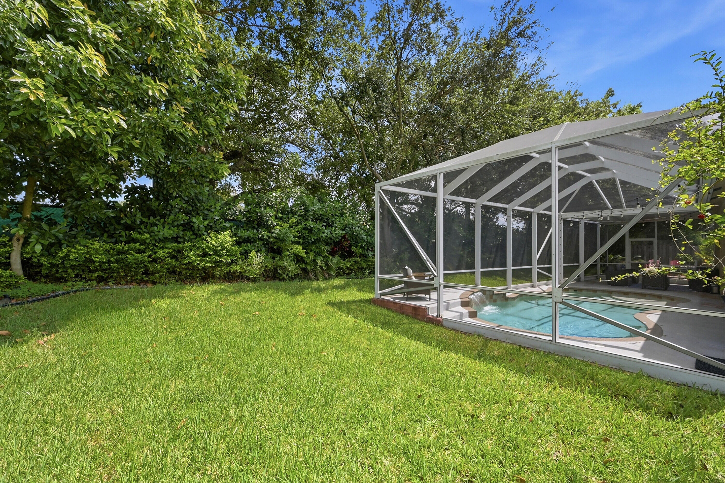 4487 NW 45th Terrace