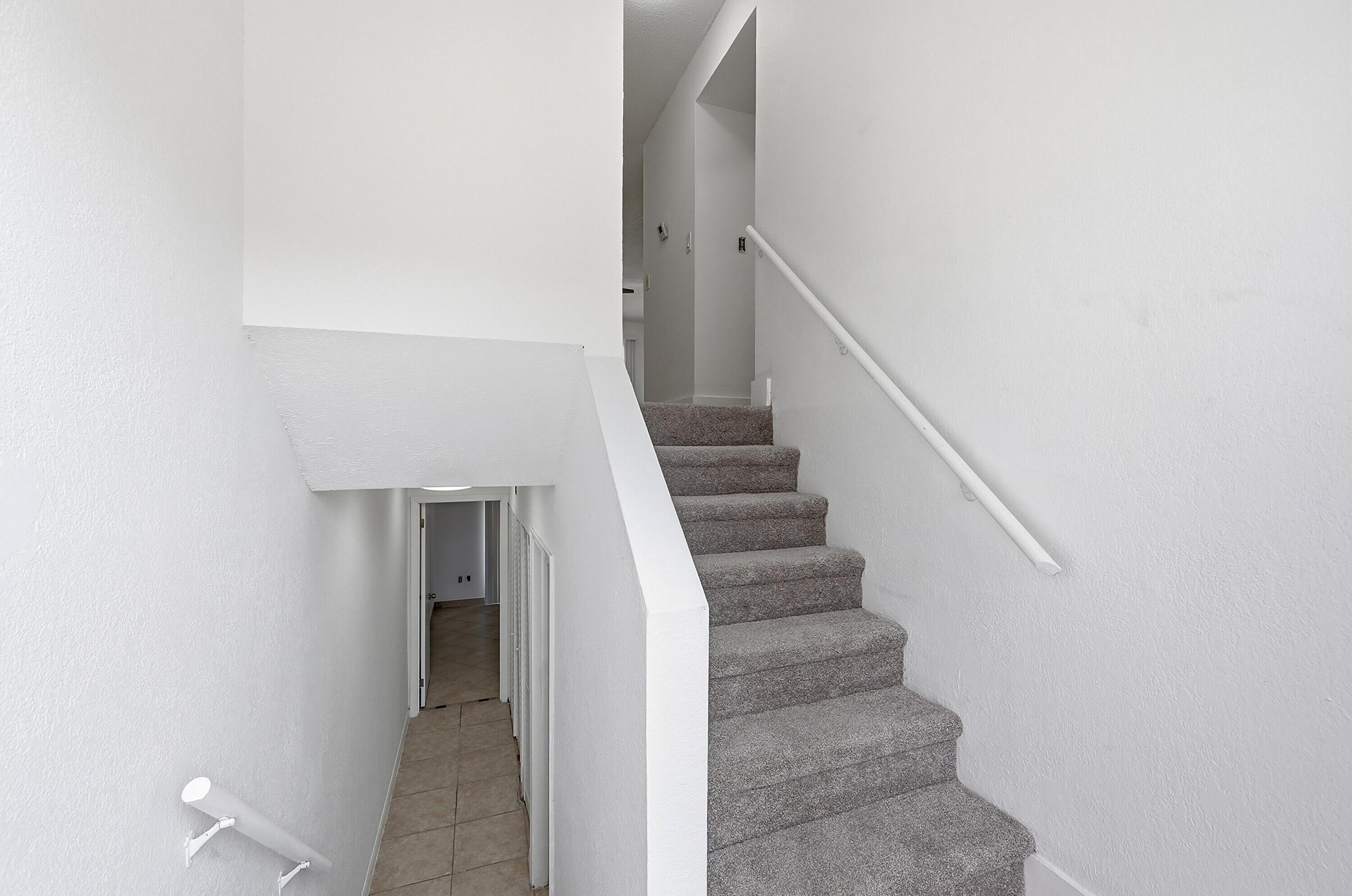 4012 Del Rio Way