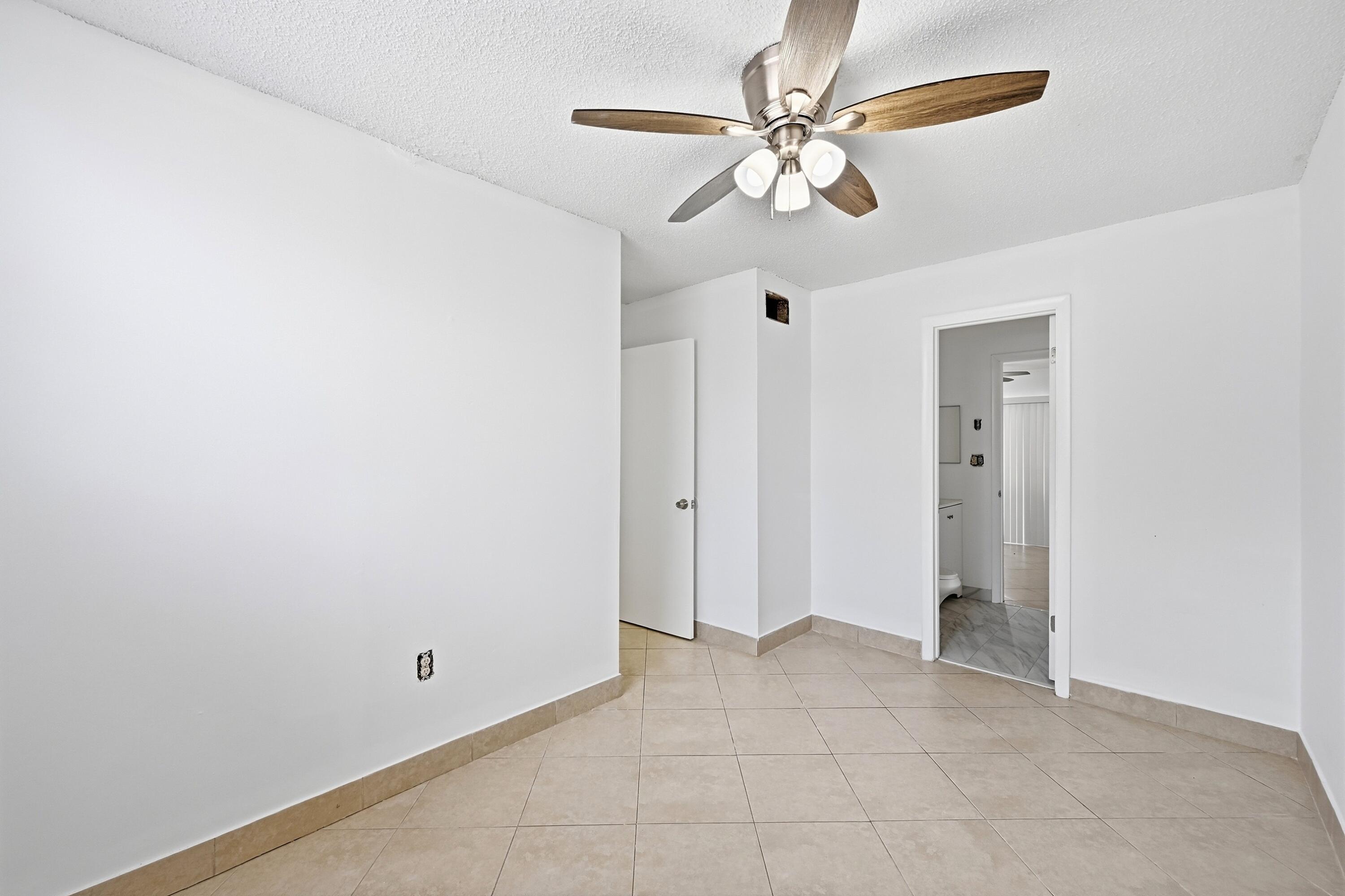 4012 Del Rio Way