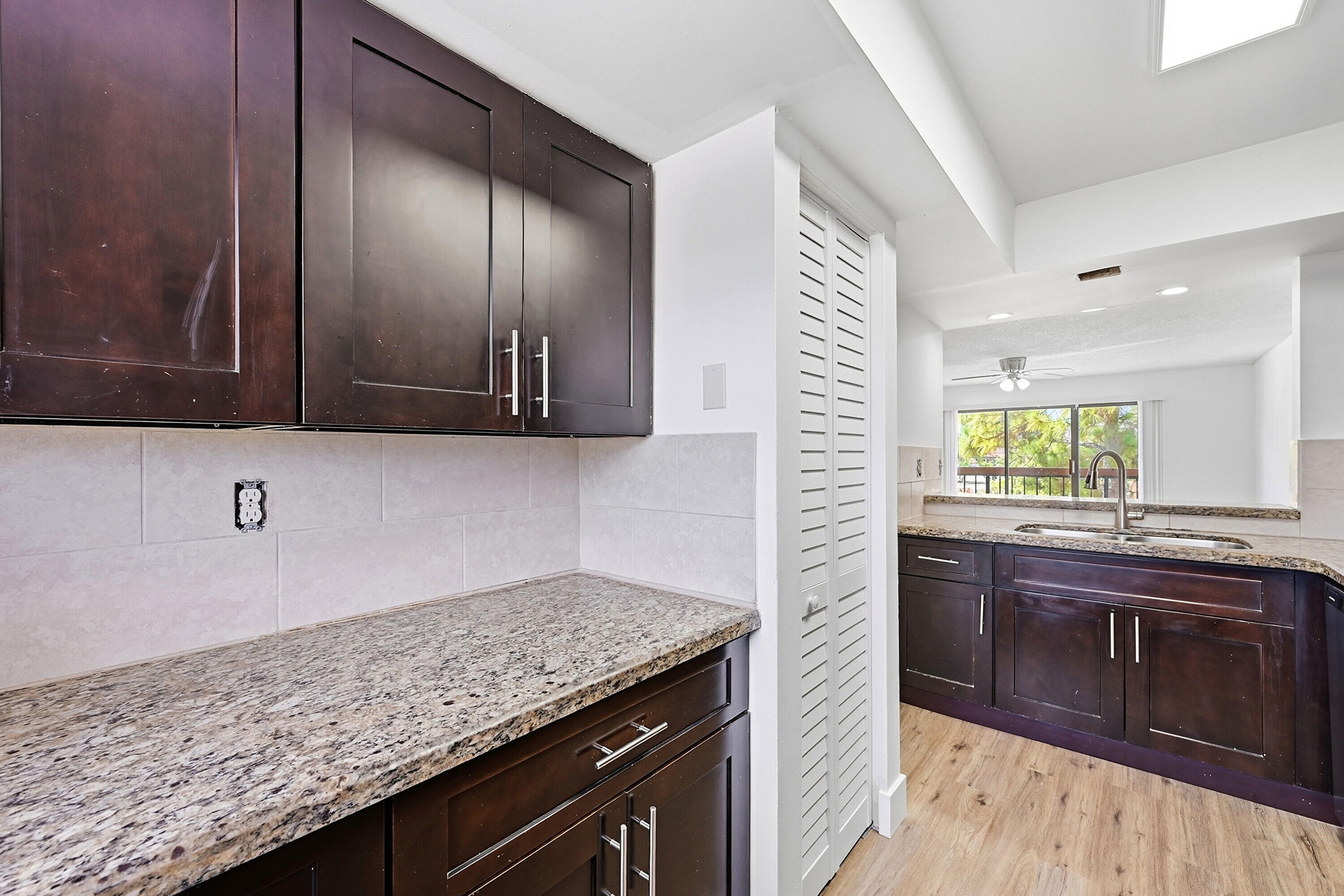 4012 Del Rio Way