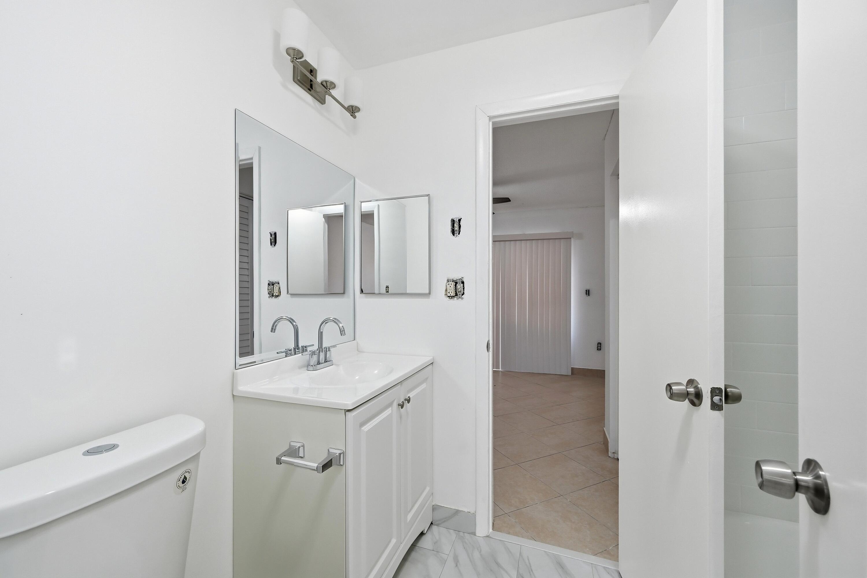 4012 Del Rio Way