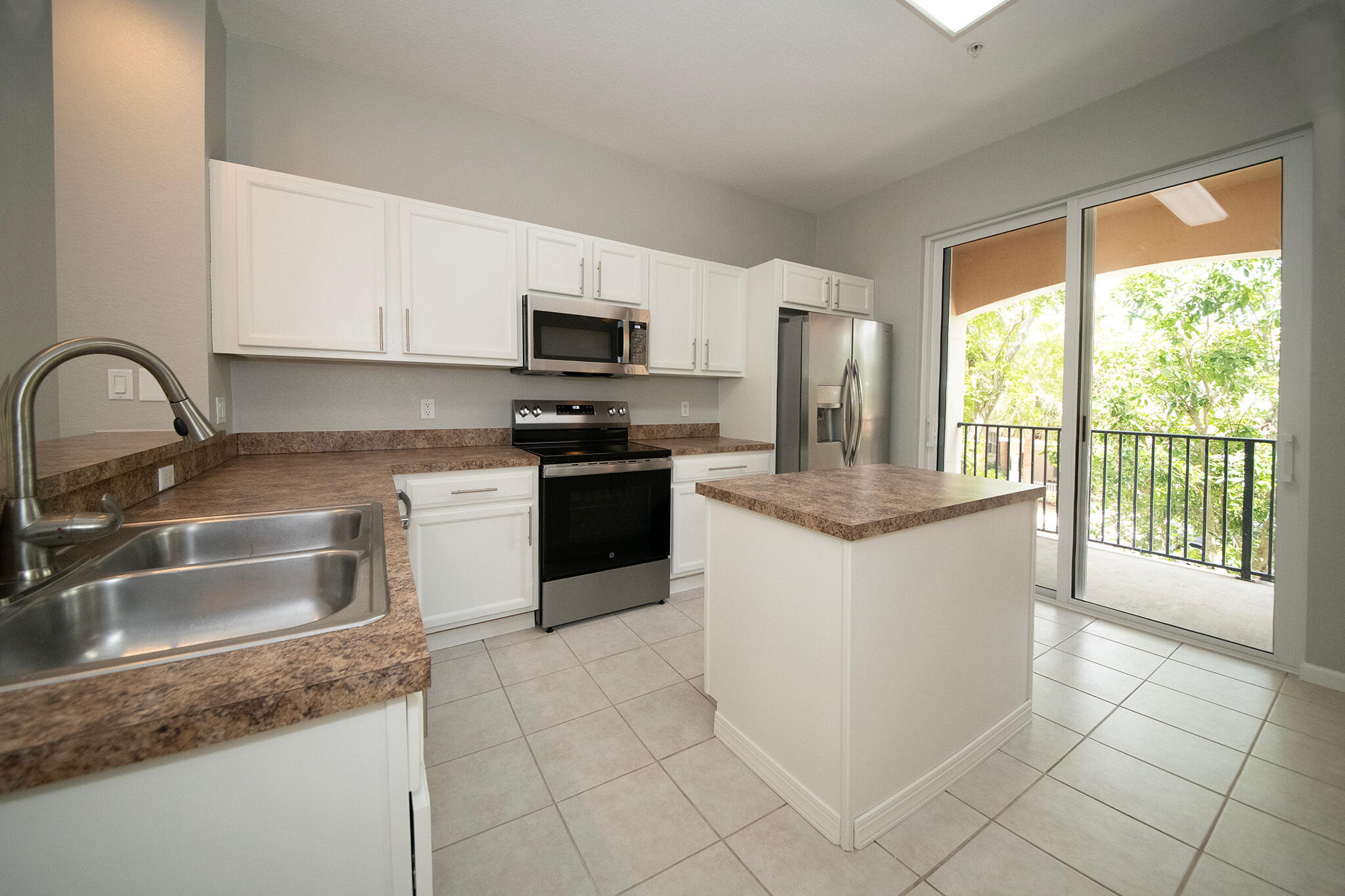 1417 W Wickham Circle 1417