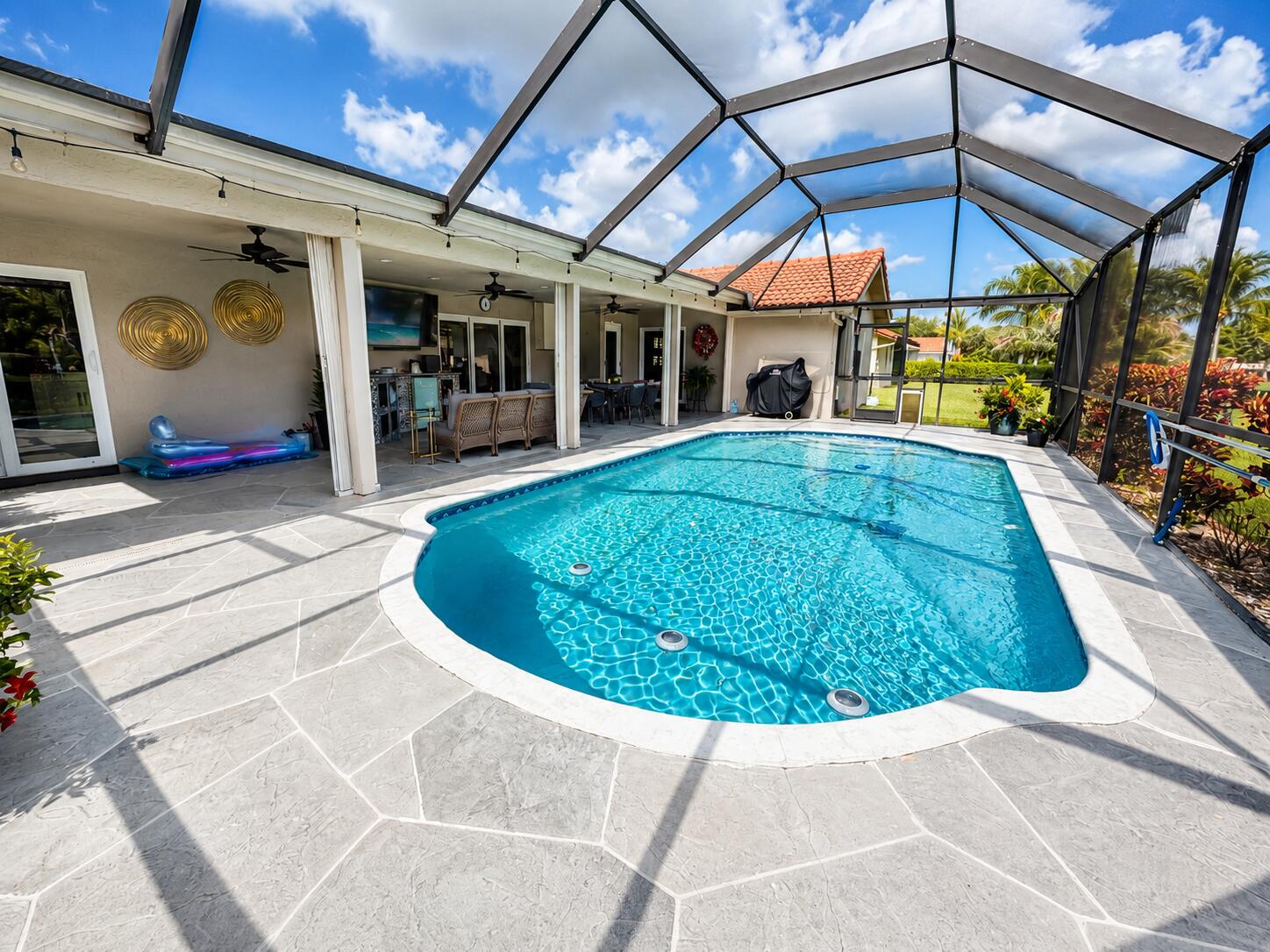 10885 SW 1st Court