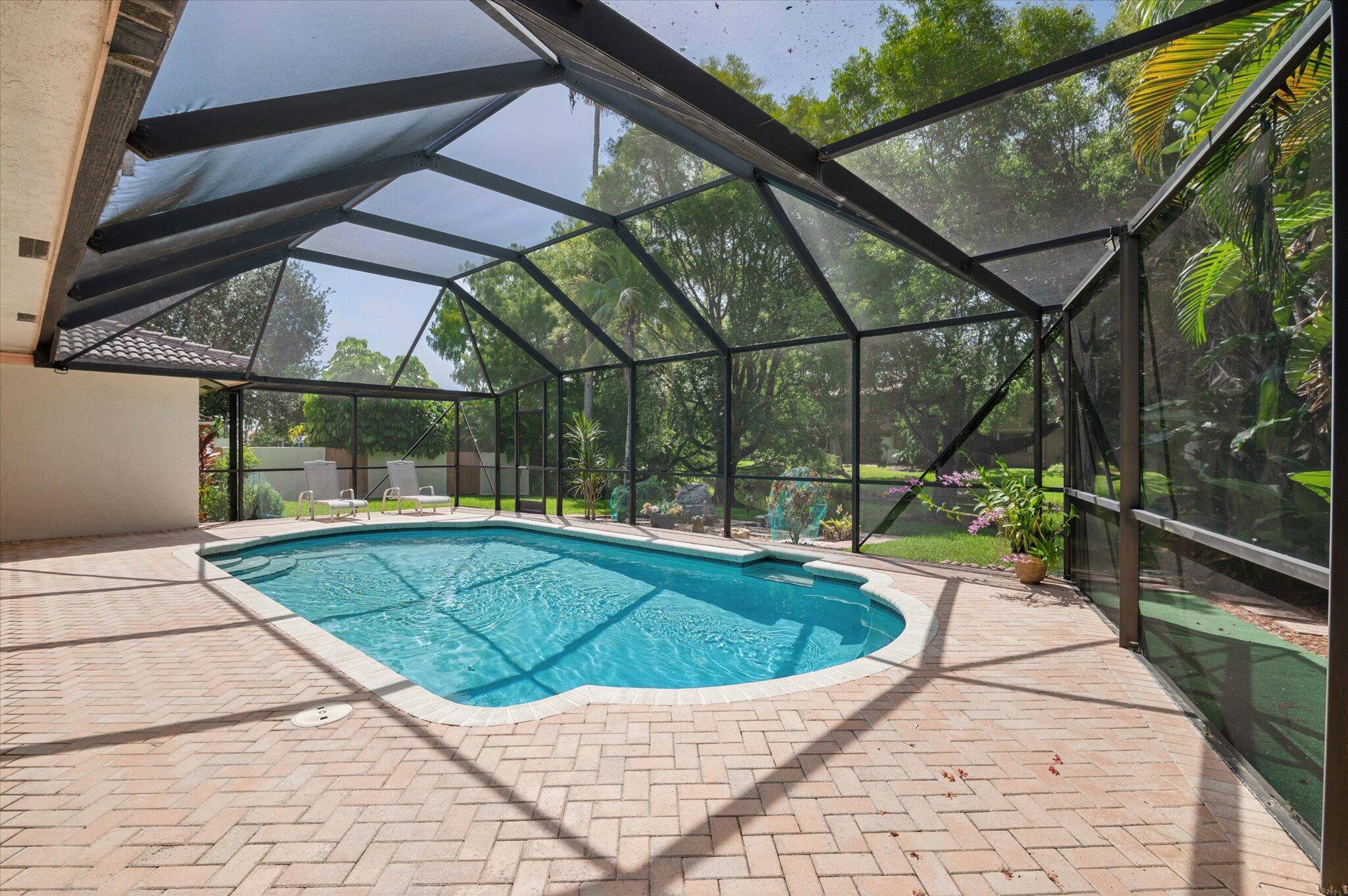 10884 NW 17TH Manor