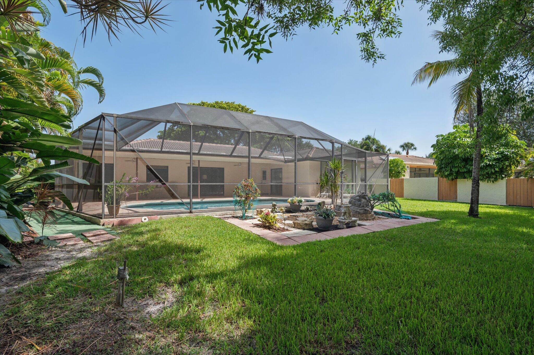 10884 NW 17TH Manor