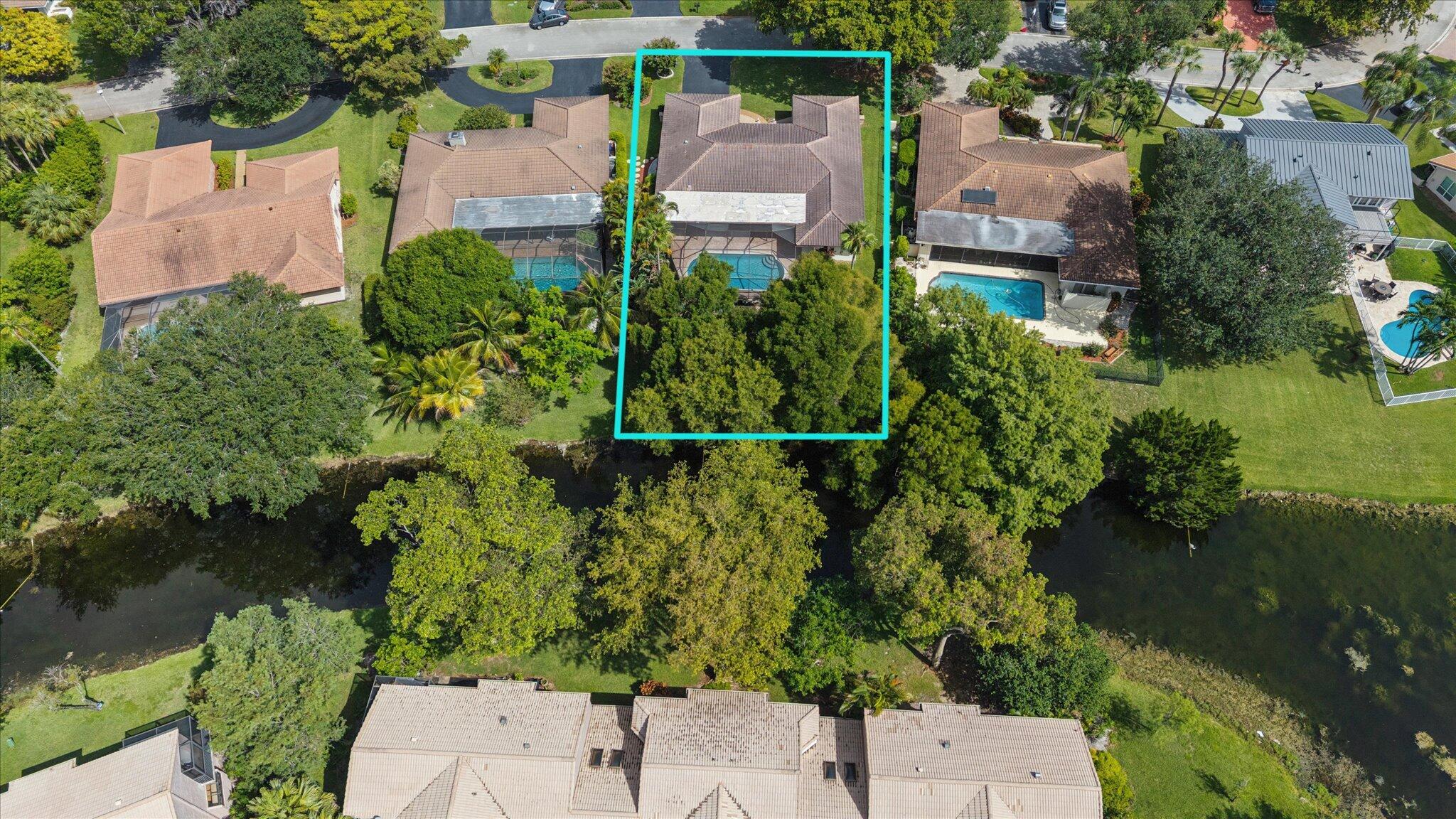 10884 NW 17TH Manor