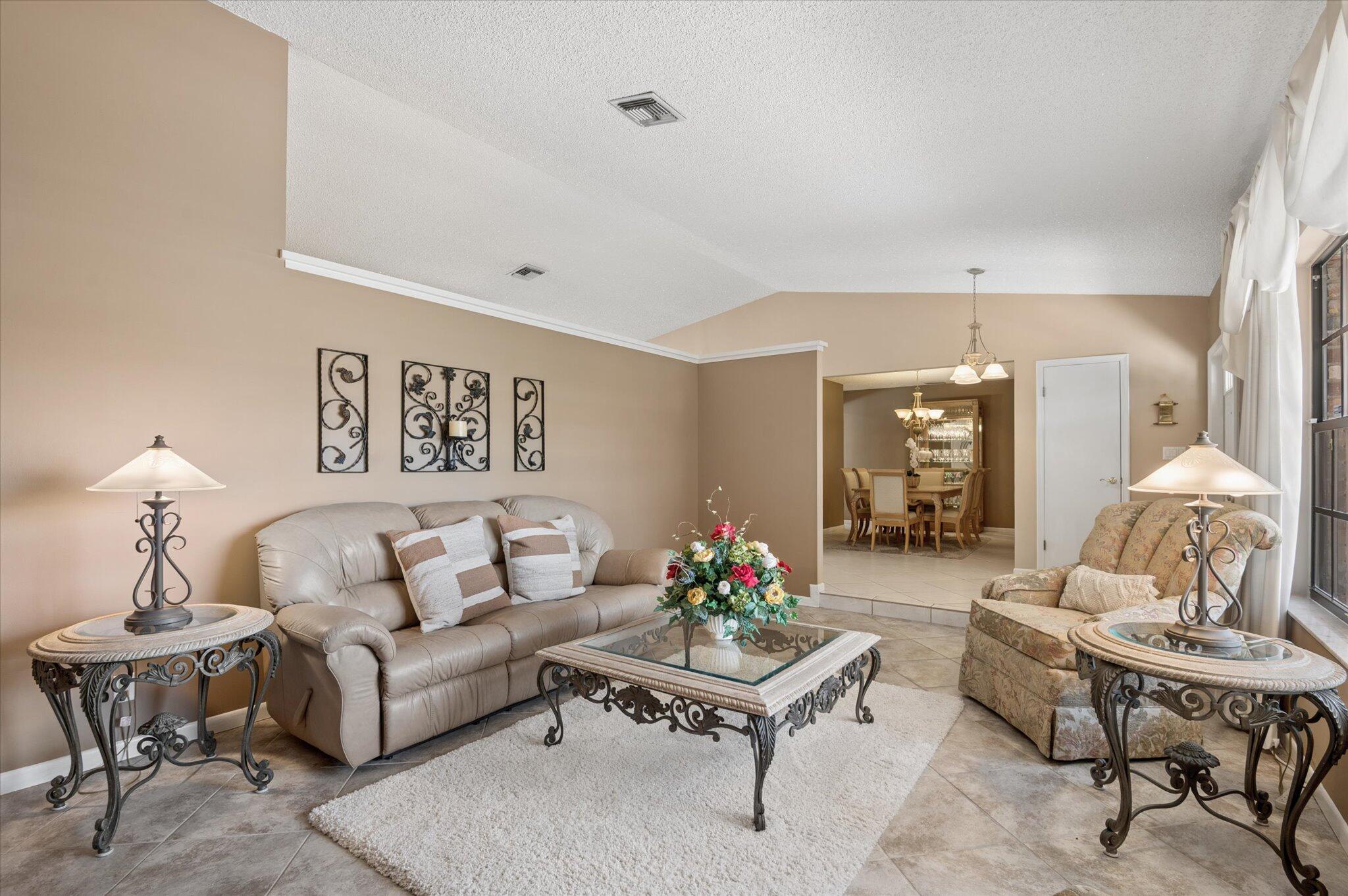 10884 NW 17TH Manor