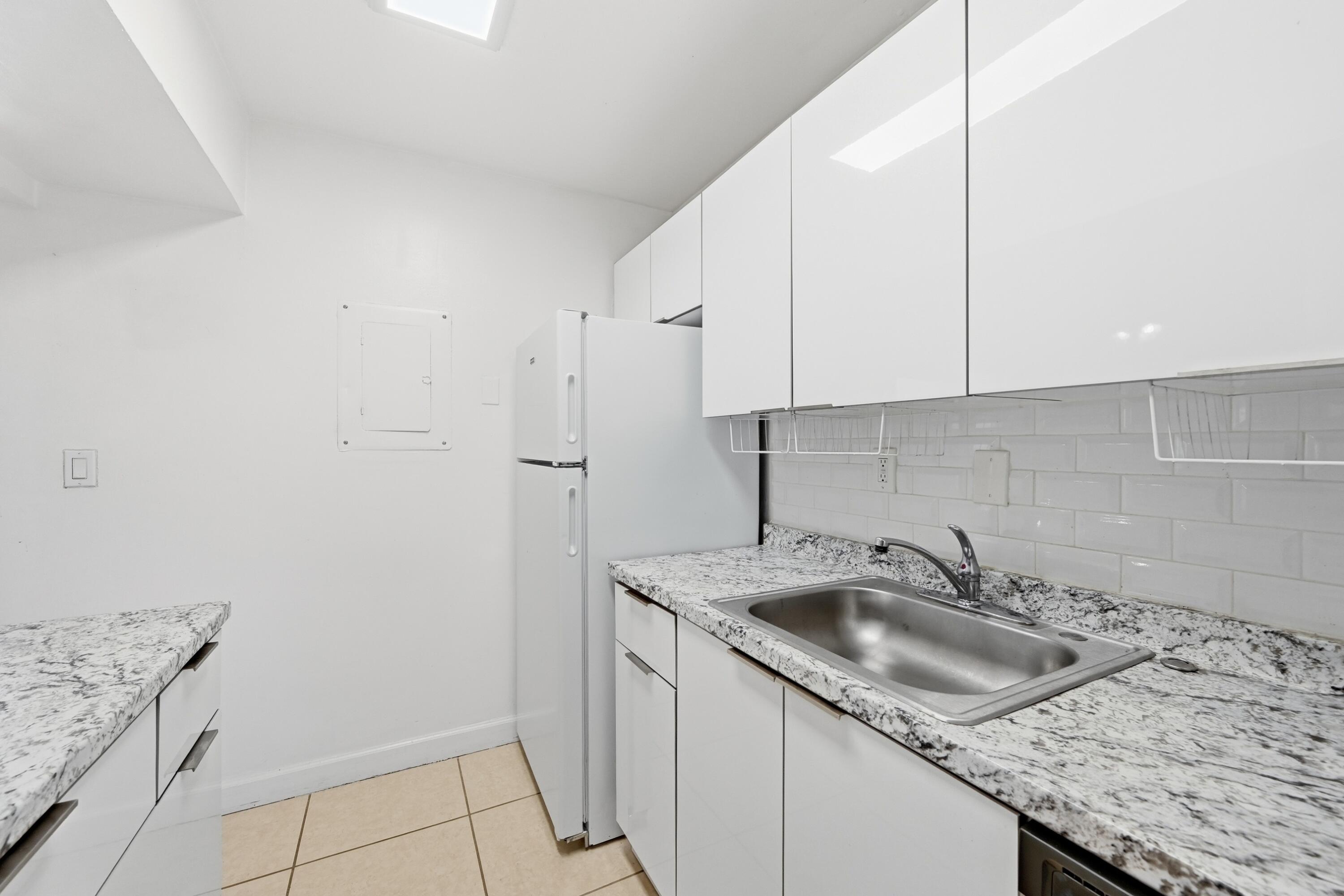 505 S PINE ISLAND Road B310