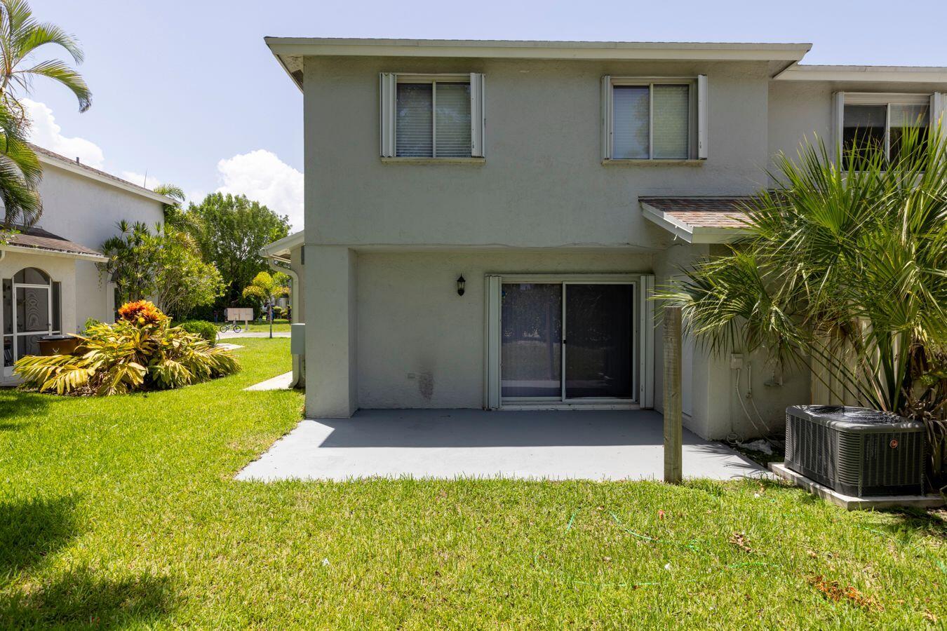 1130 SW 44th Avenue
