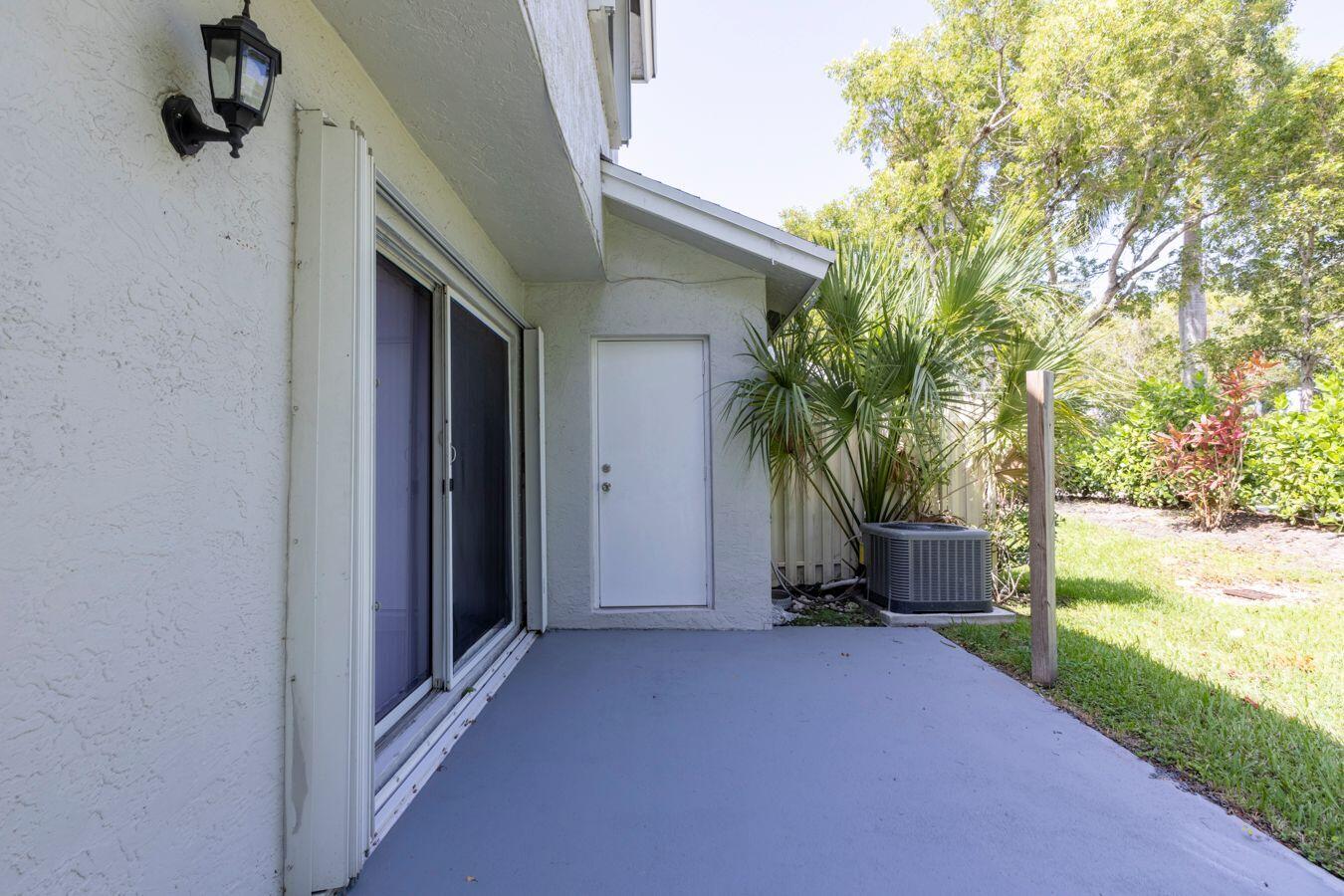 1130 SW 44th Avenue