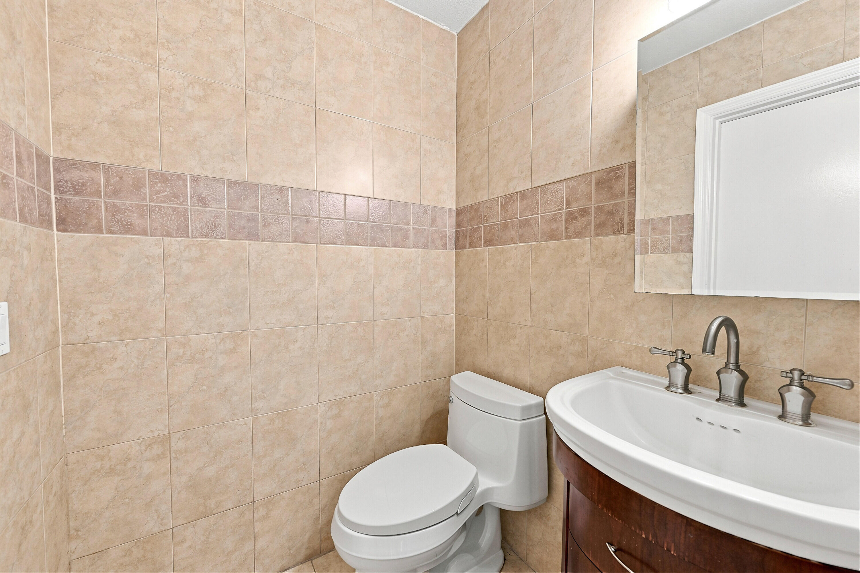 5831 NW 56TH Place