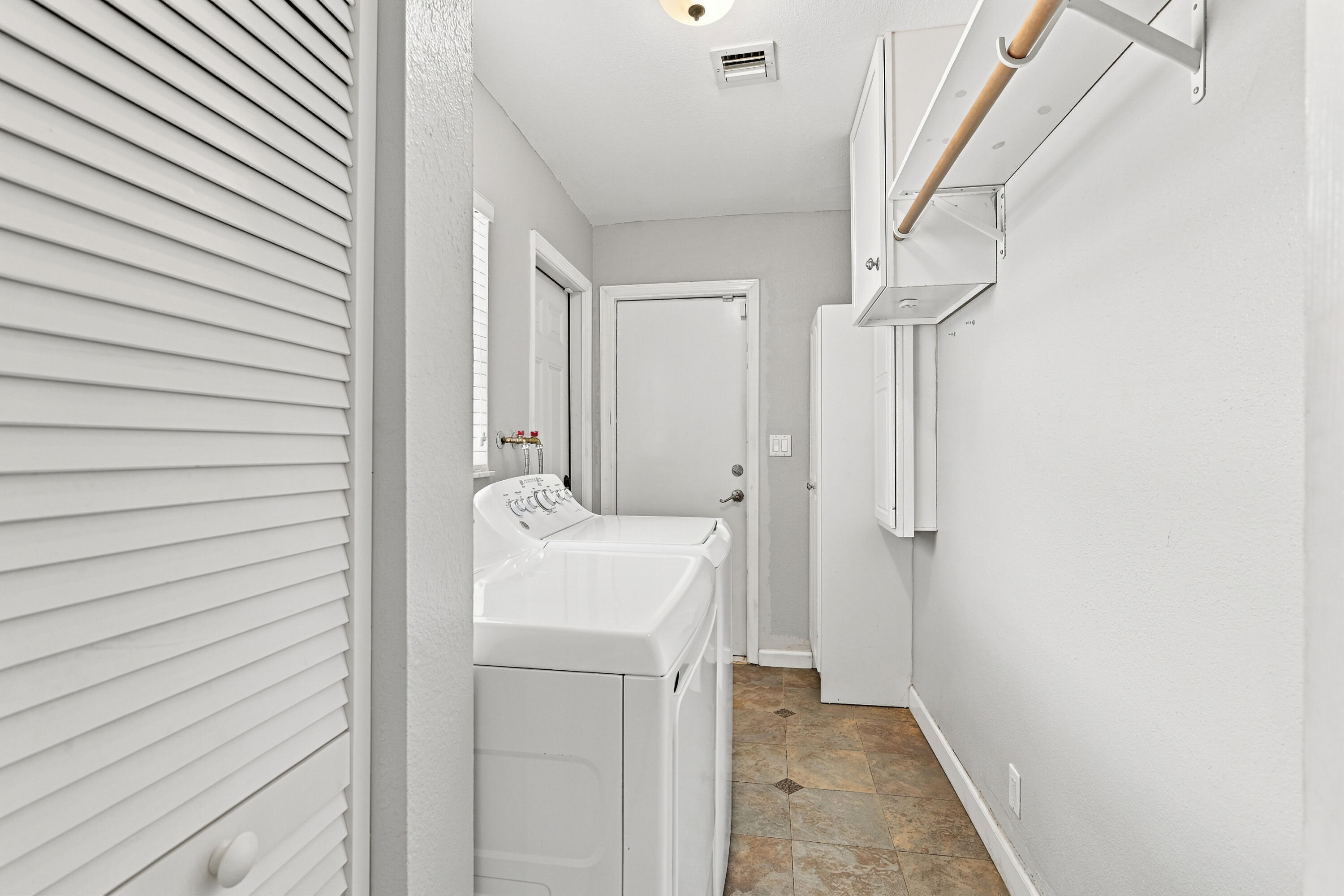 5831 NW 56TH Place