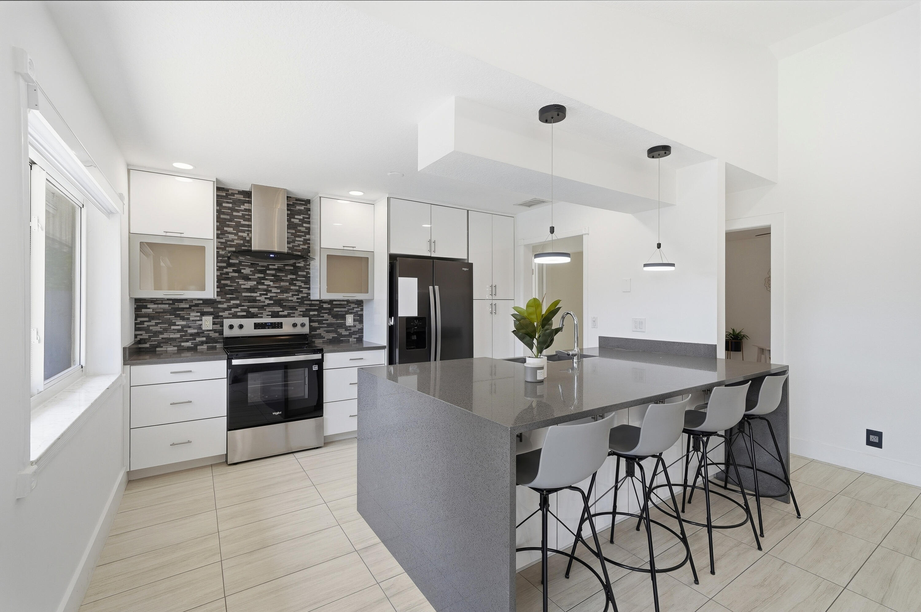 25 CEDAR Circle