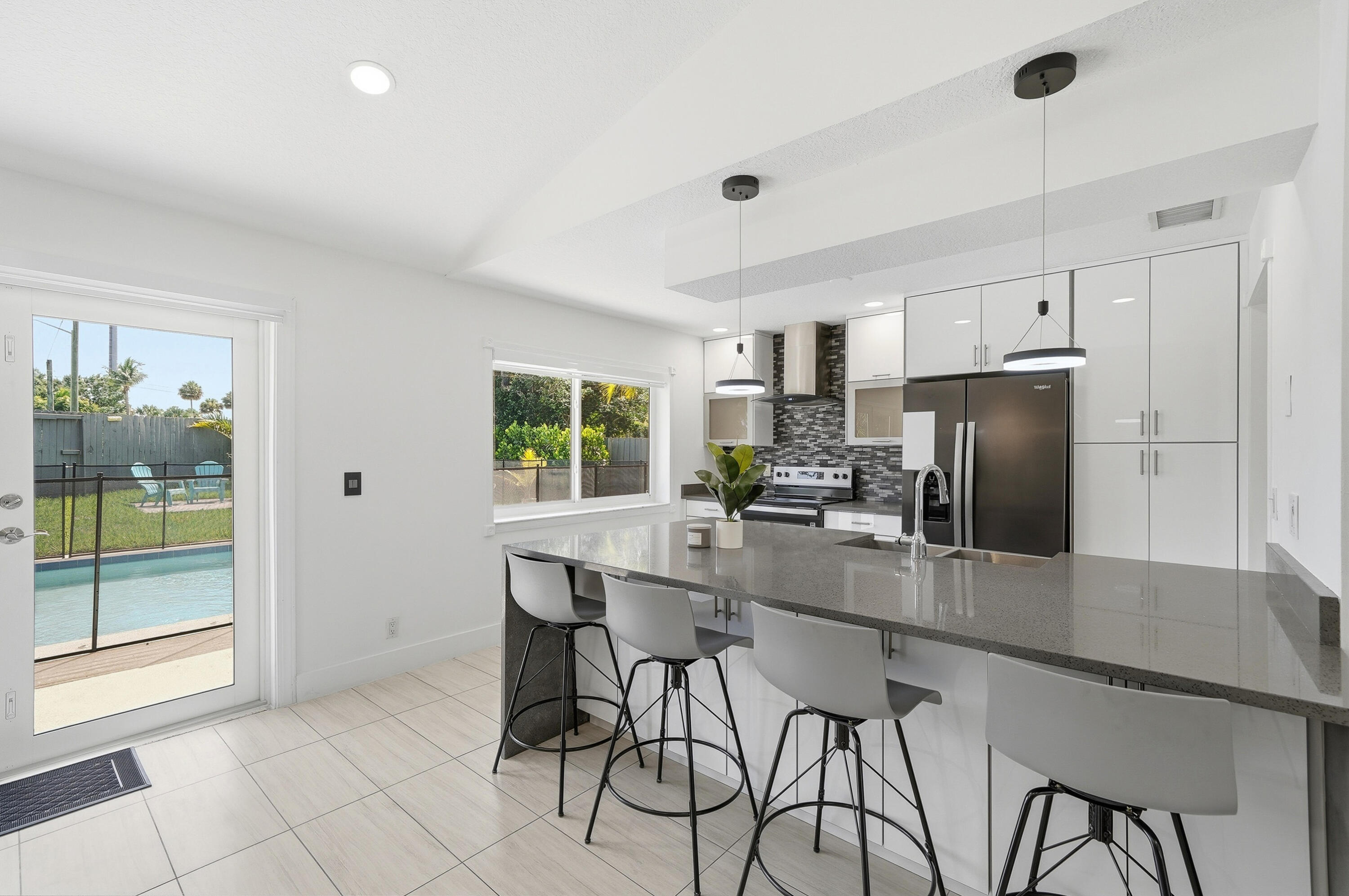 25 CEDAR Circle