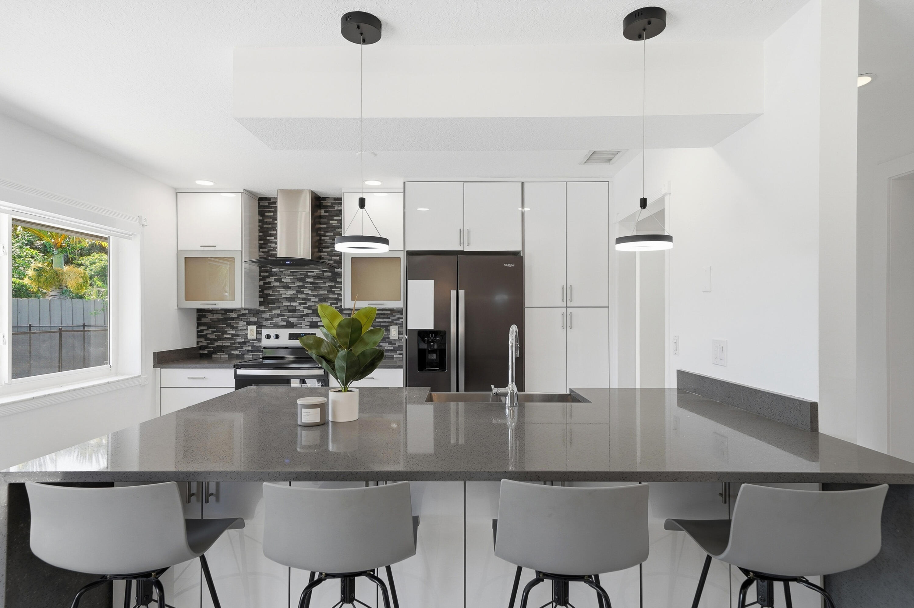 25 CEDAR Circle