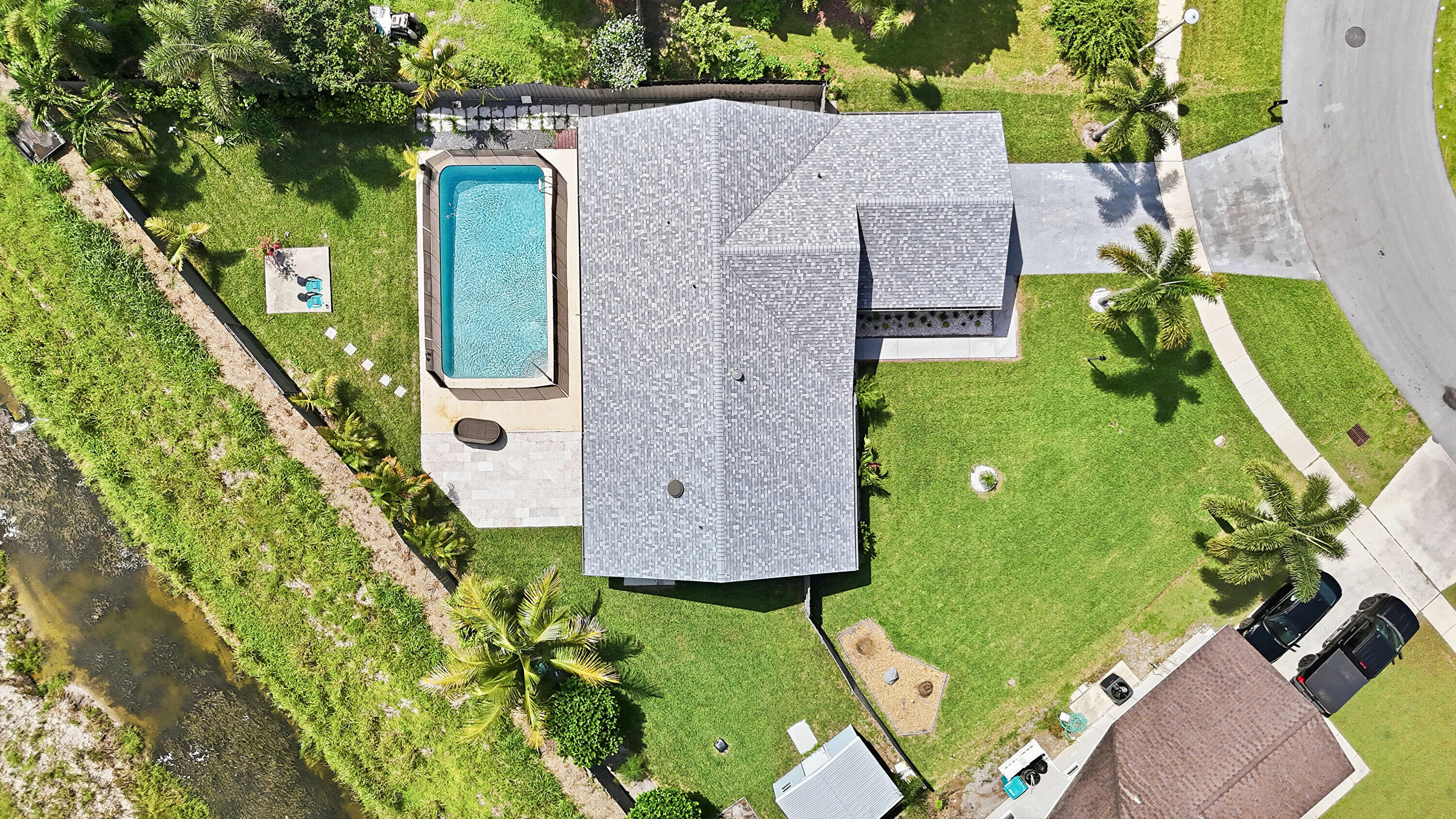 25 CEDAR Circle