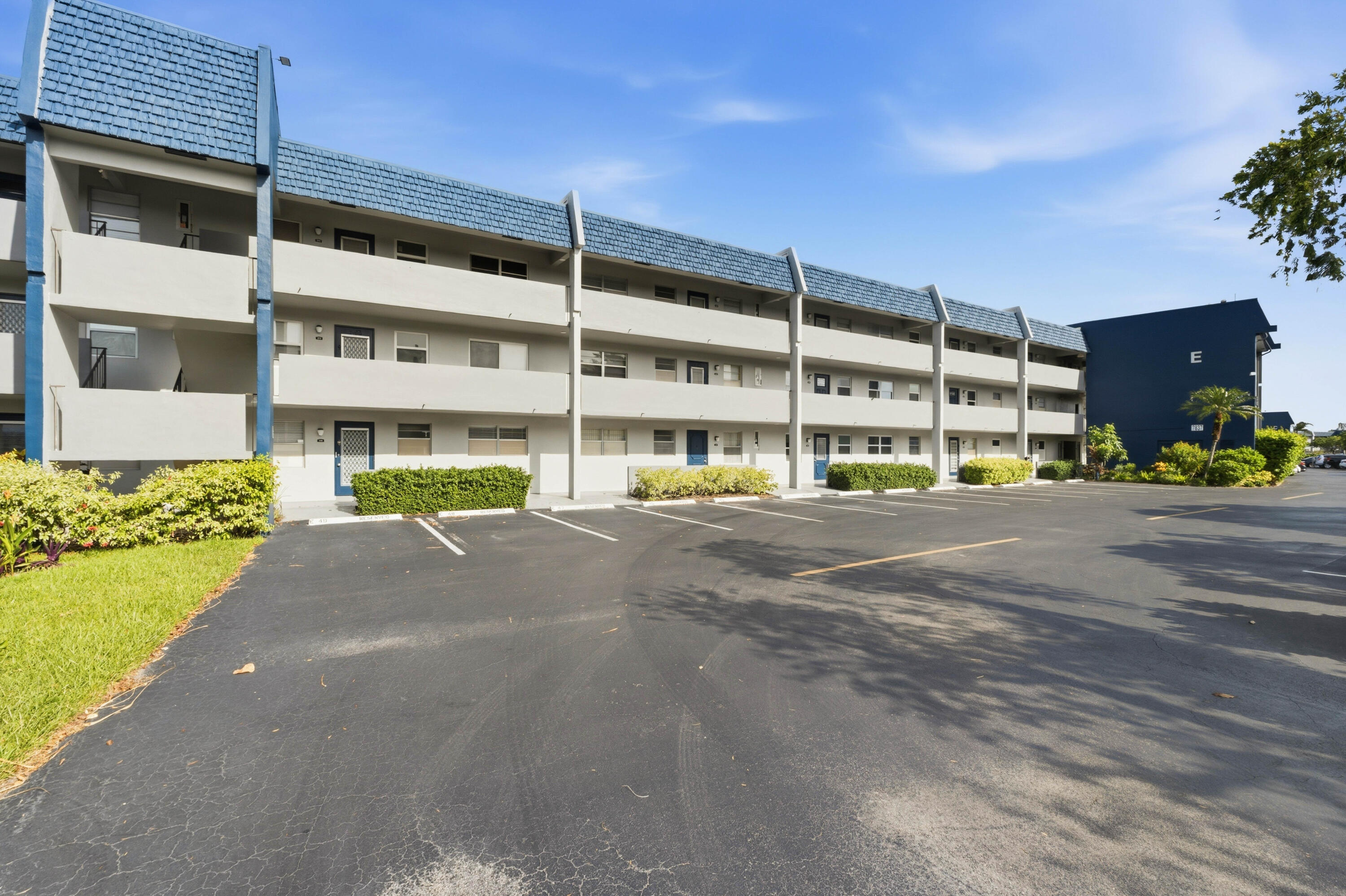 7837 Golf Circle Drive 209