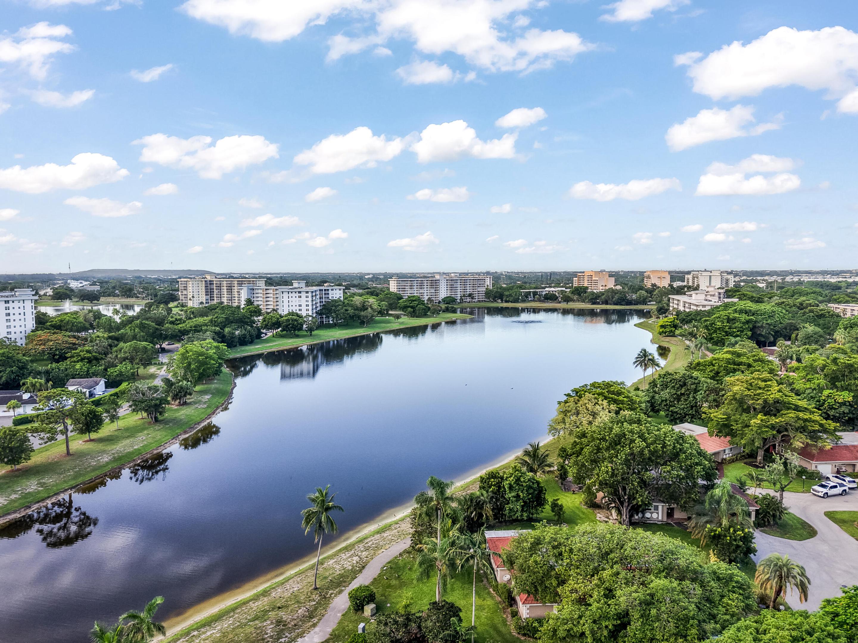 3000 N PALM AIRE Drive 407