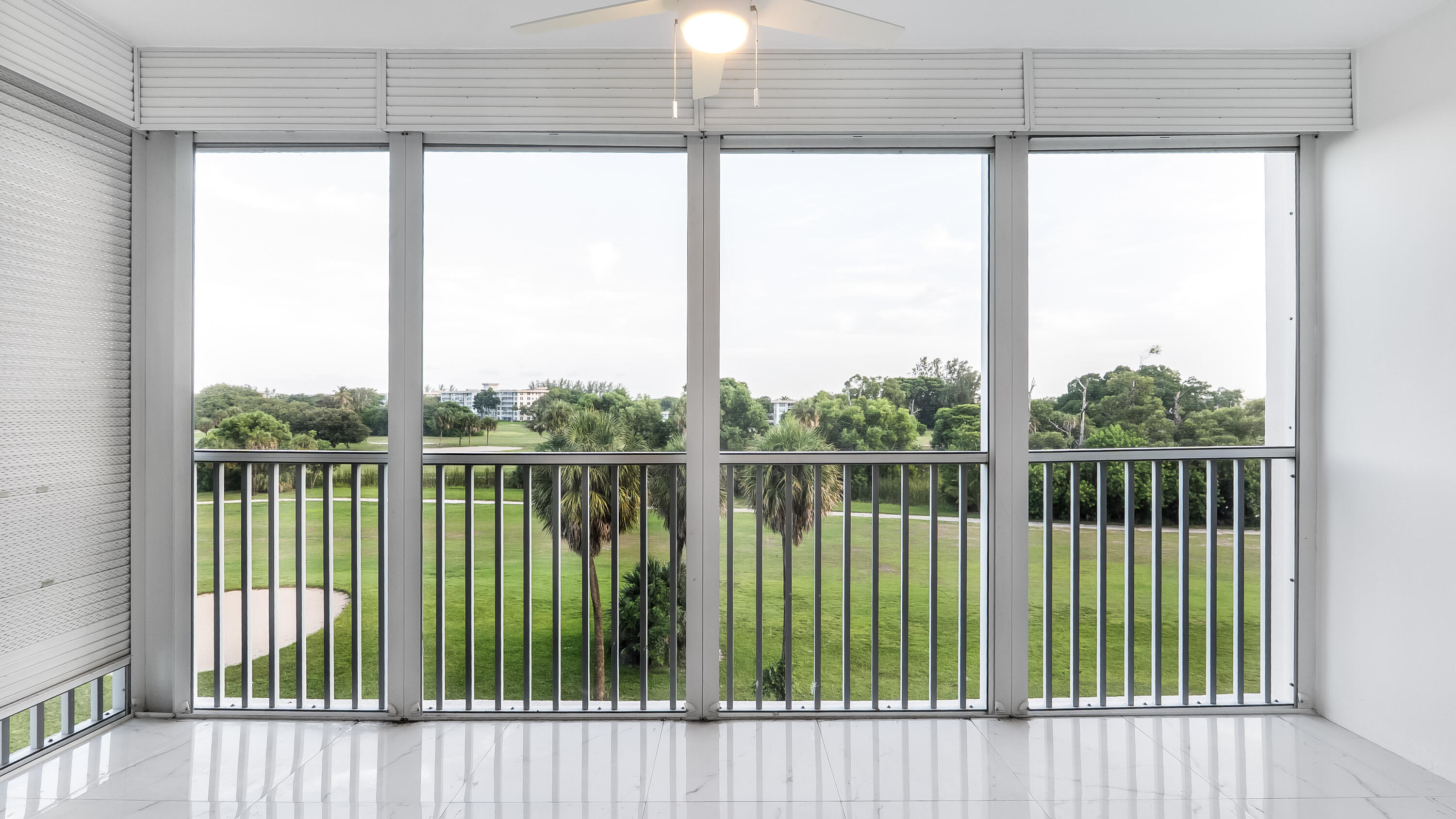 3000 N PALM AIRE Drive 407
