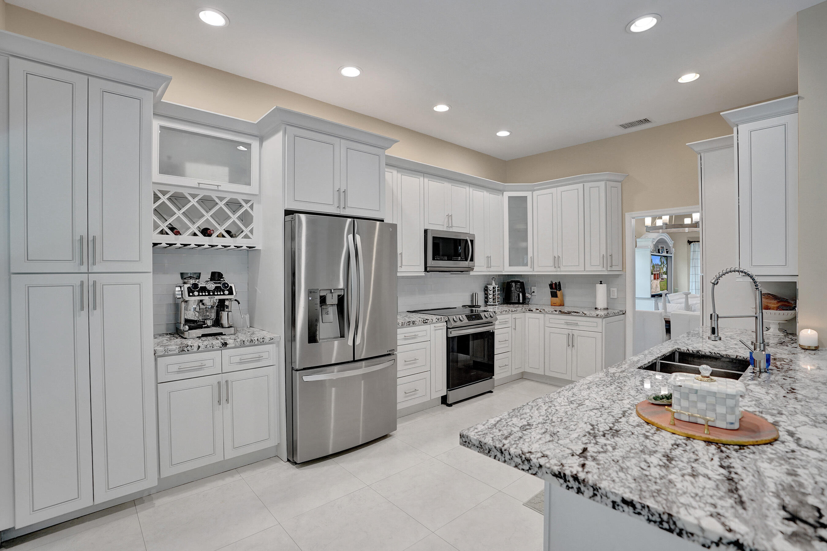 6400 NW 57TH Lane