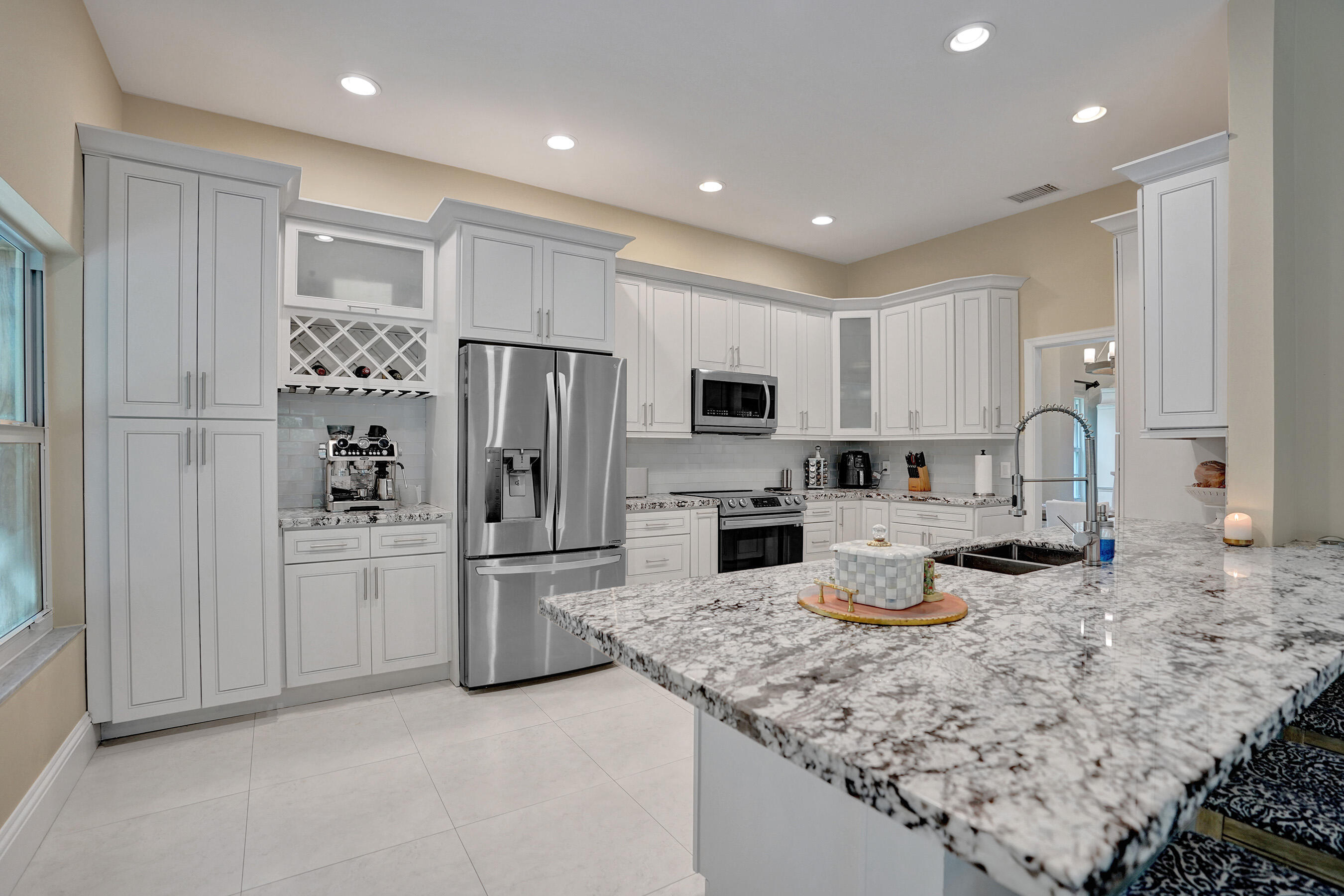 6400 NW 57TH Lane