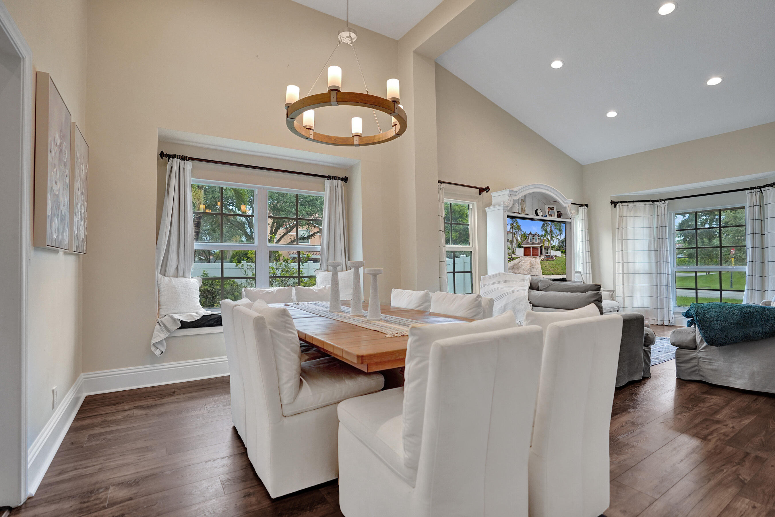 6400 NW 57TH Lane