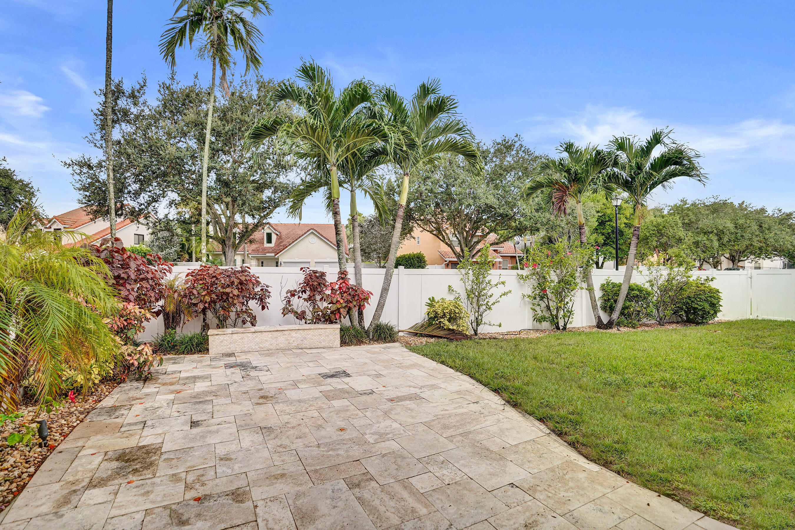 6400 NW 57TH Lane