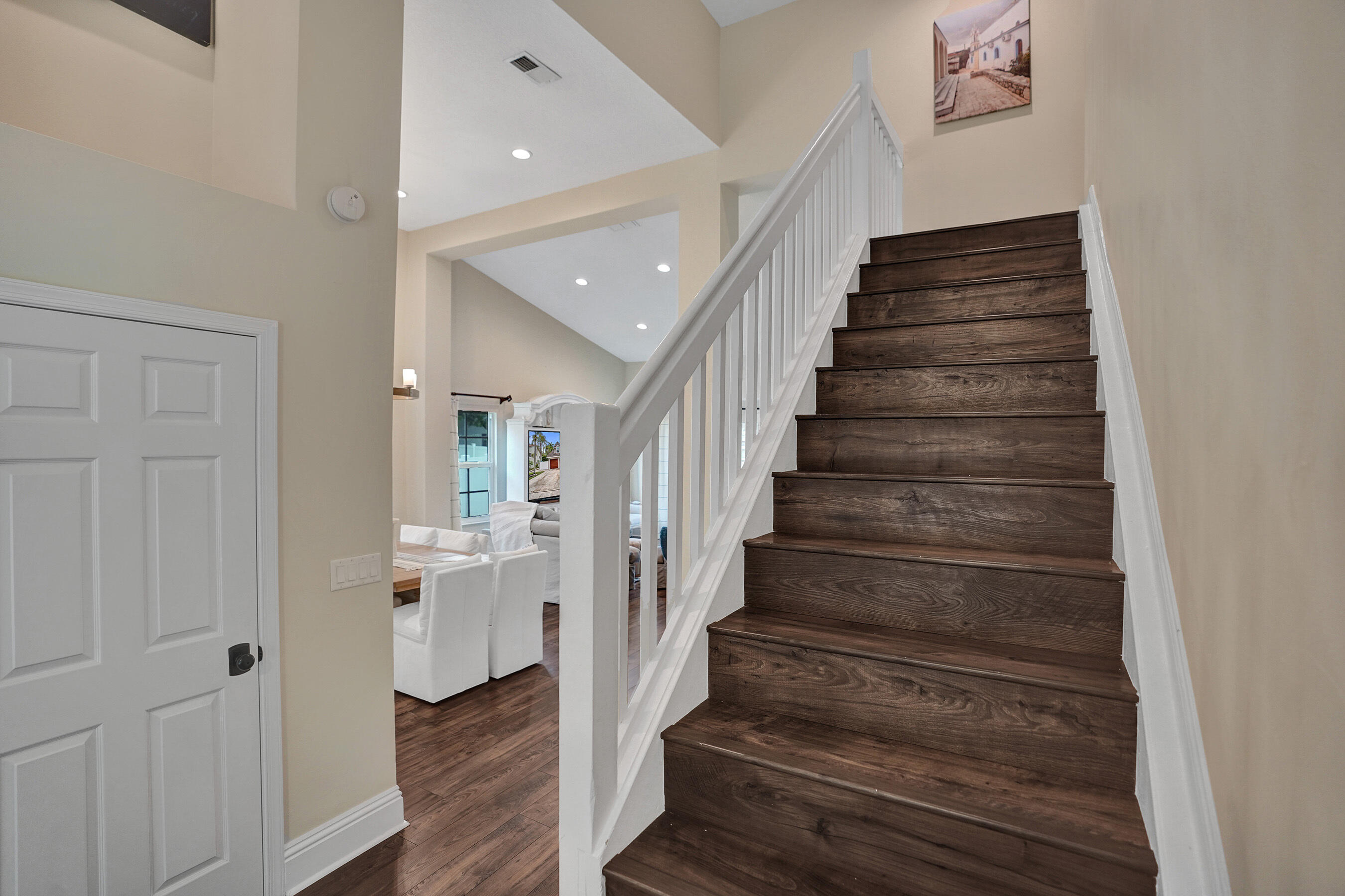 6400 NW 57TH Lane