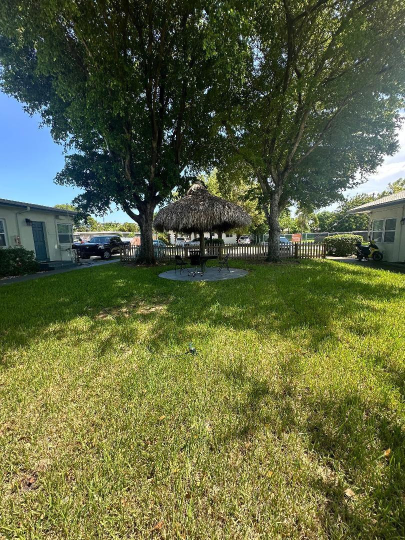705 NE 3RD Street 2
