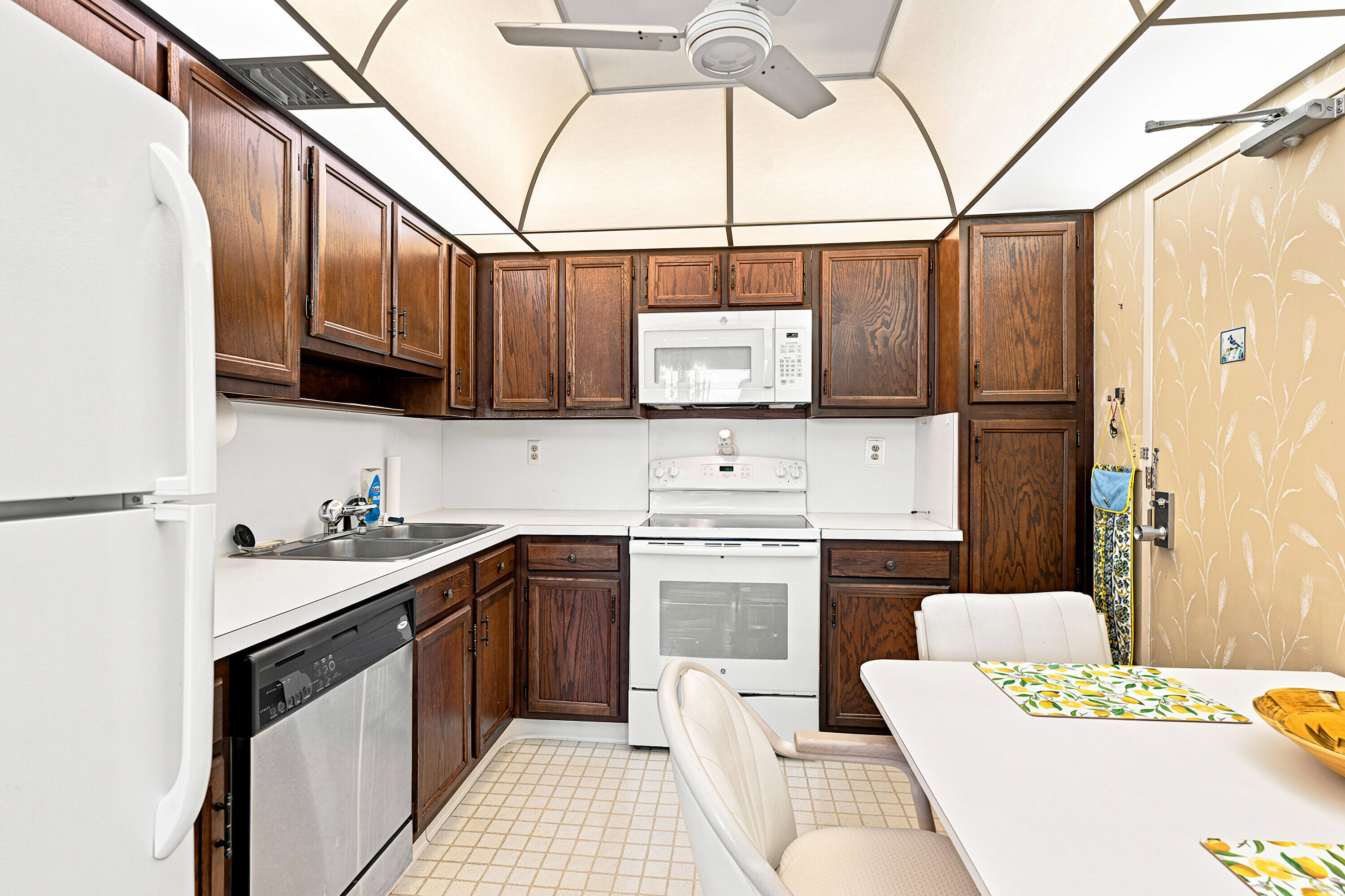10777 W Sample Road 407