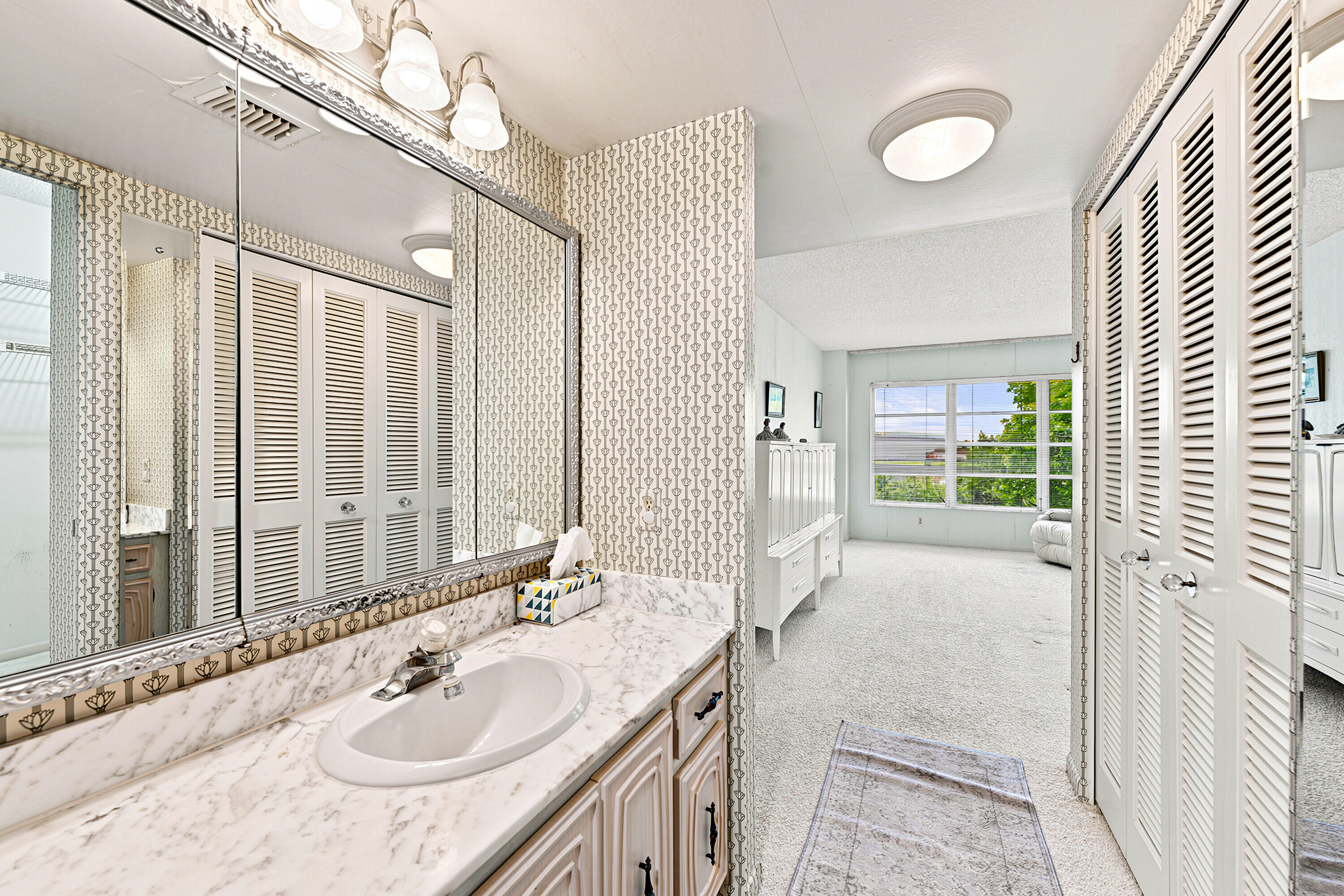 10777 W Sample Road 407