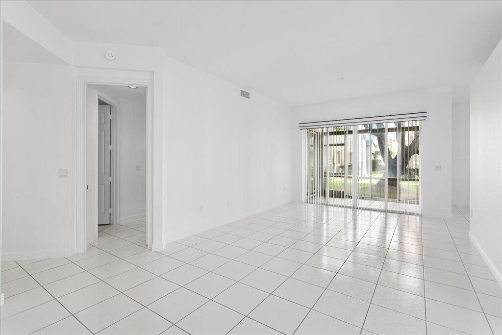 7937 EXETER Circle E 102