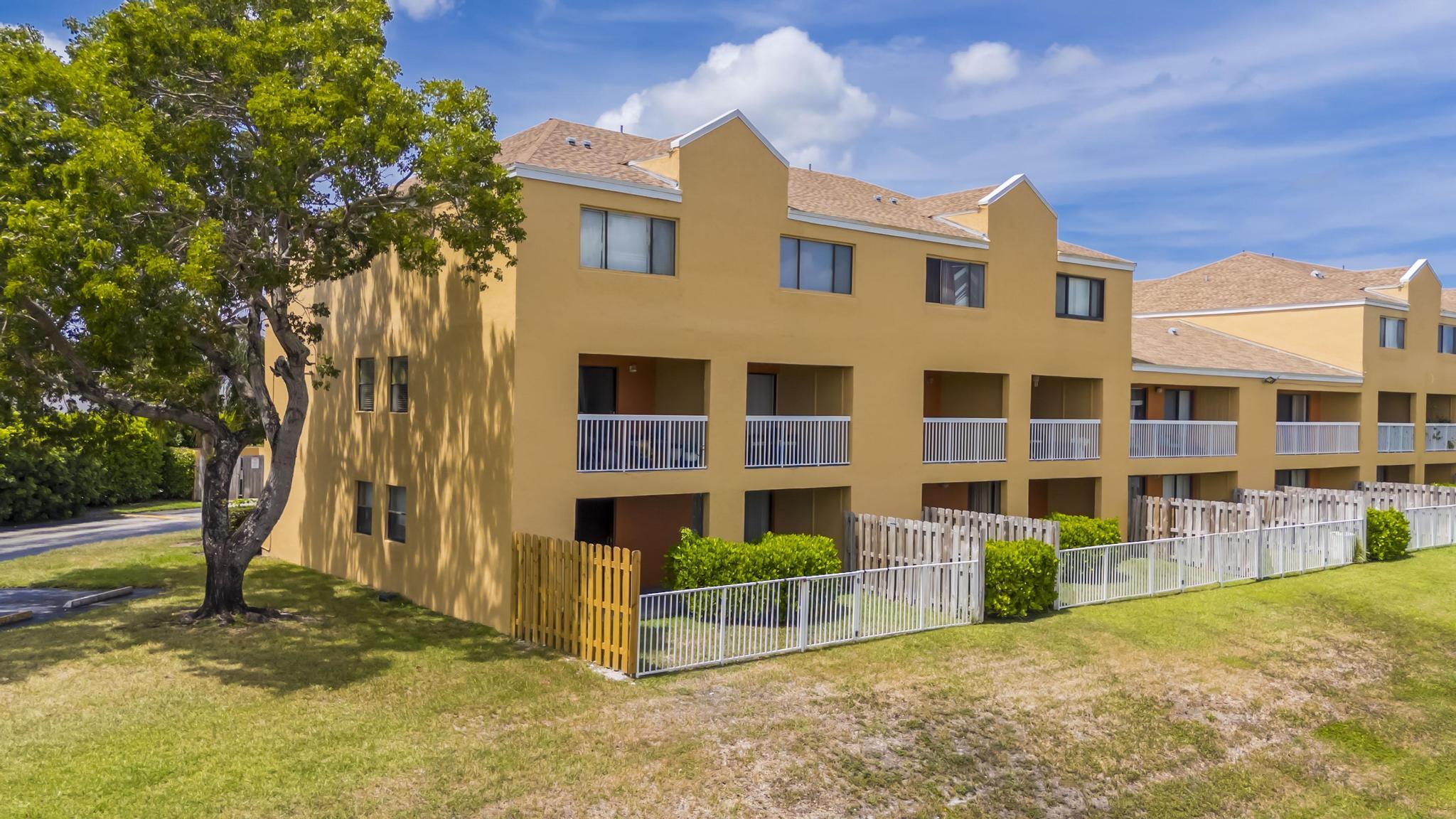 5200 NW 31st Avenue 98