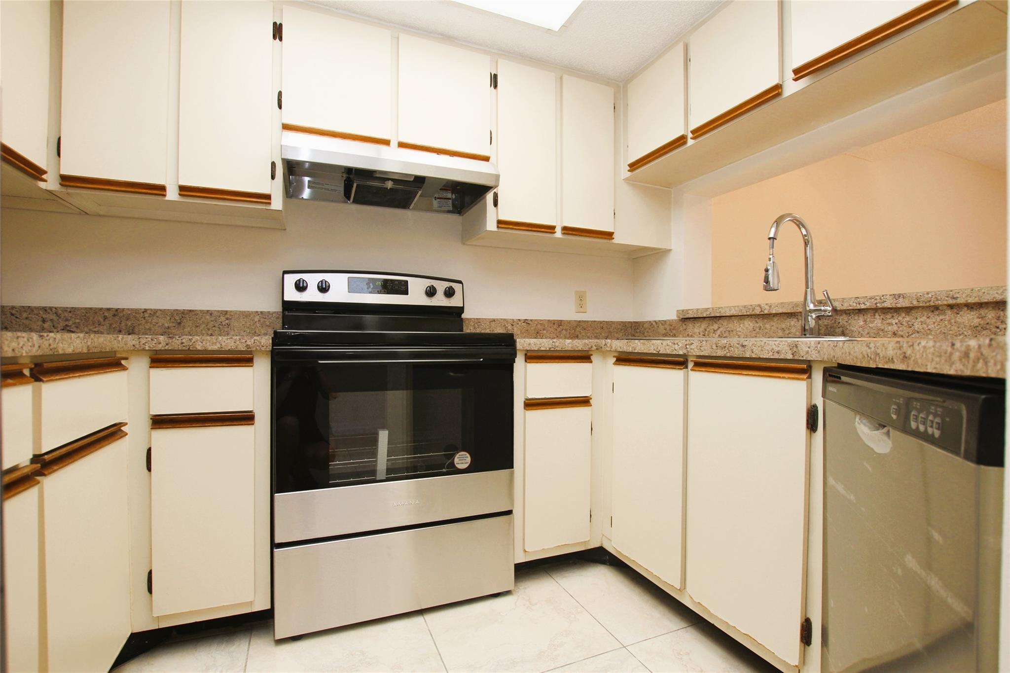 5200 NW 31st Avenue 98