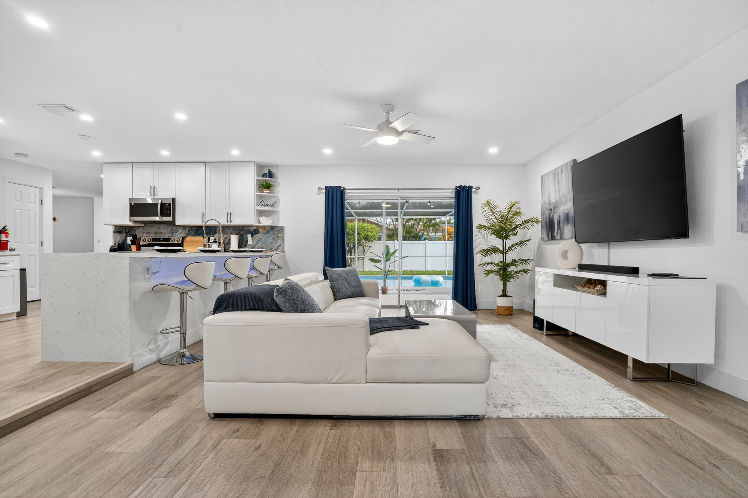 4421 NW 2ND Court